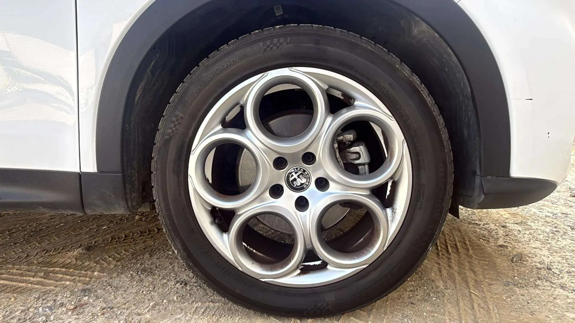 Alfa Romeo Tonale 1.5 MHEV Gasolina Sprint FWD - foto 22