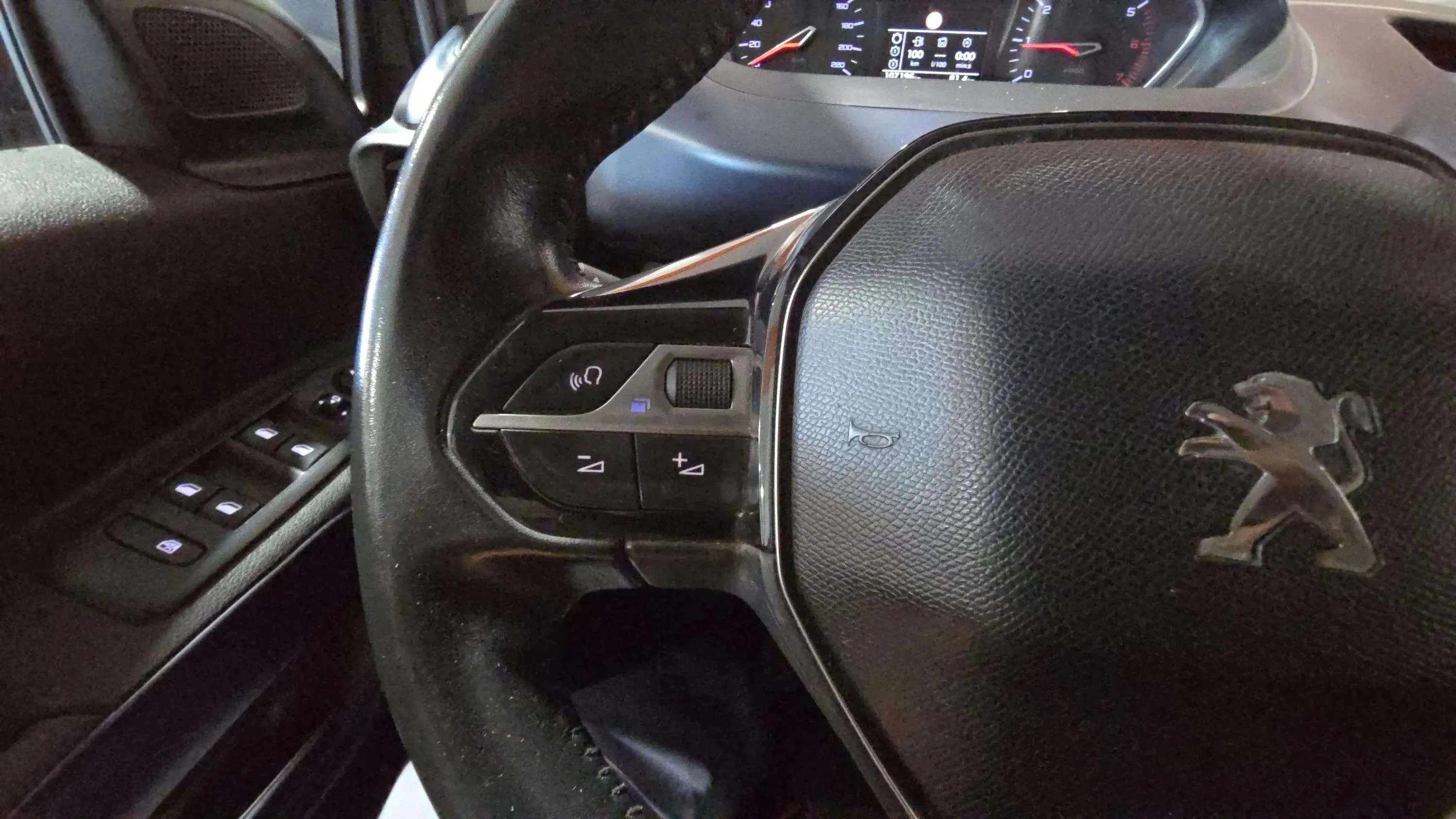 Peugeot Rifter Allure Standard BlueHDi - foto 25