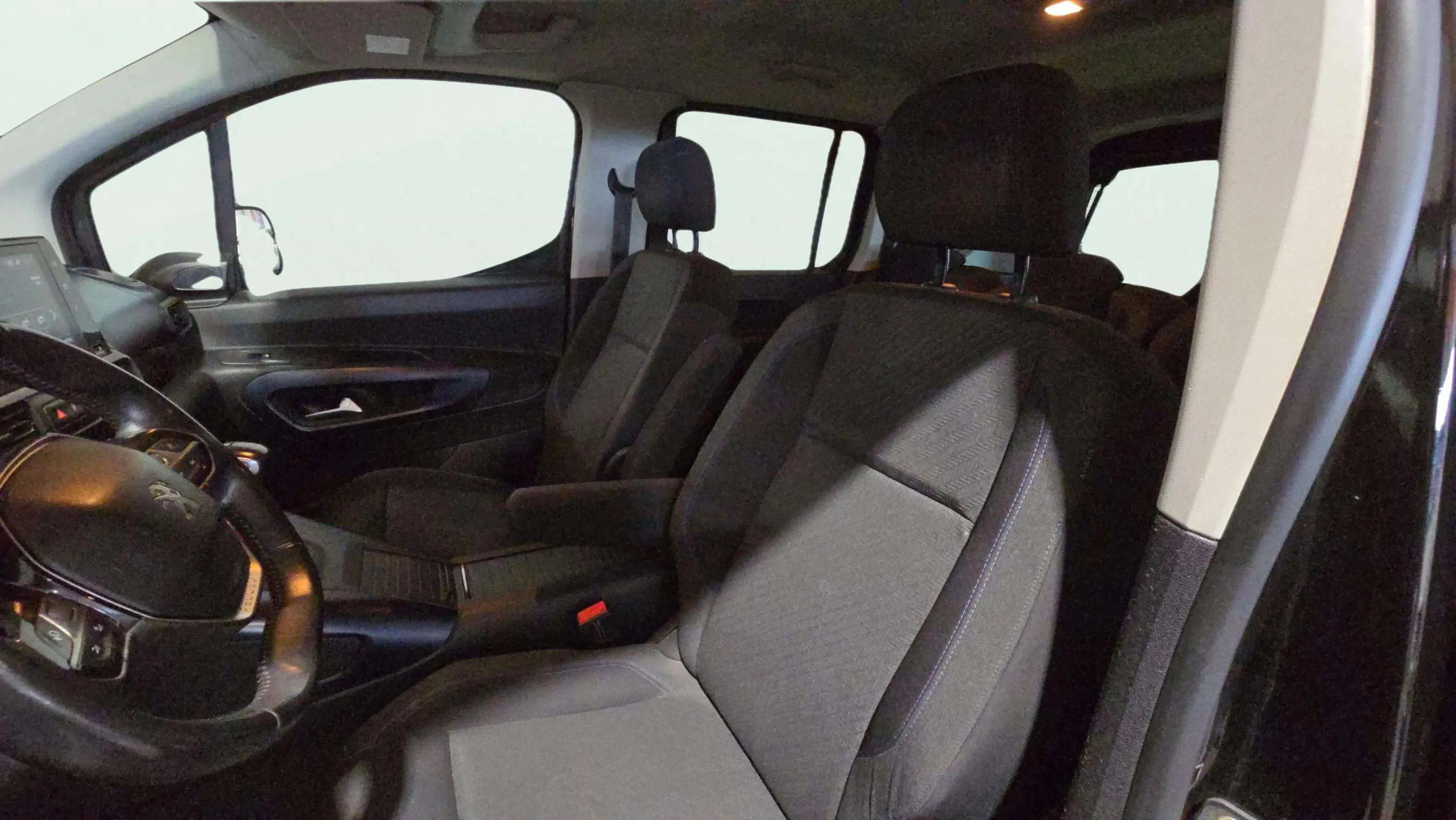 Peugeot Rifter Allure Standard BlueHDi - foto 27