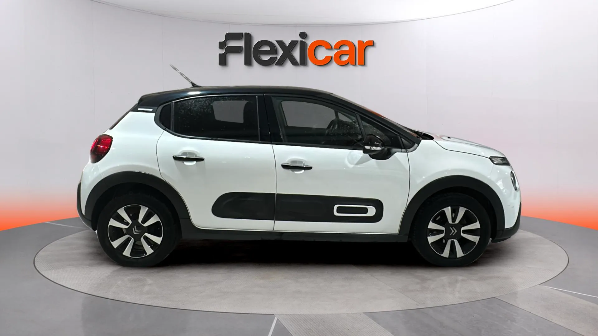 Citroën C3 PureTech Shine - foto 8