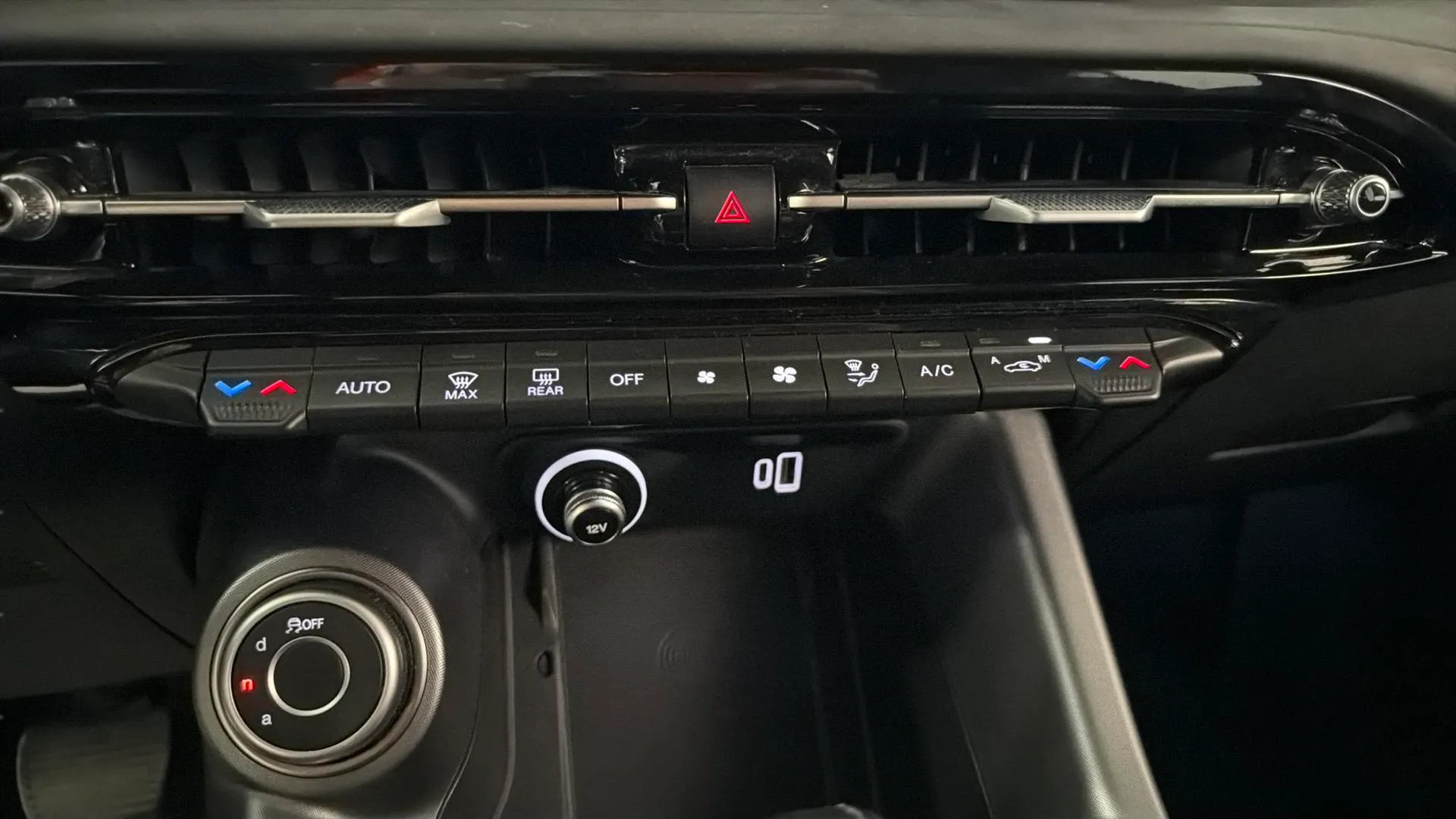 Alfa Romeo Tonale 1.5 MHEV Gasolina Sprint FWD - foto 14