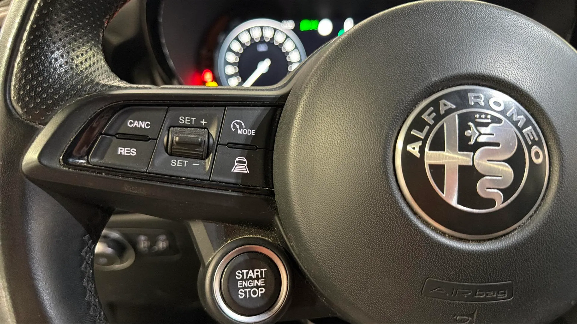 Alfa Romeo Tonale 1.5 MHEV Gasolina Sprint FWD - foto 16