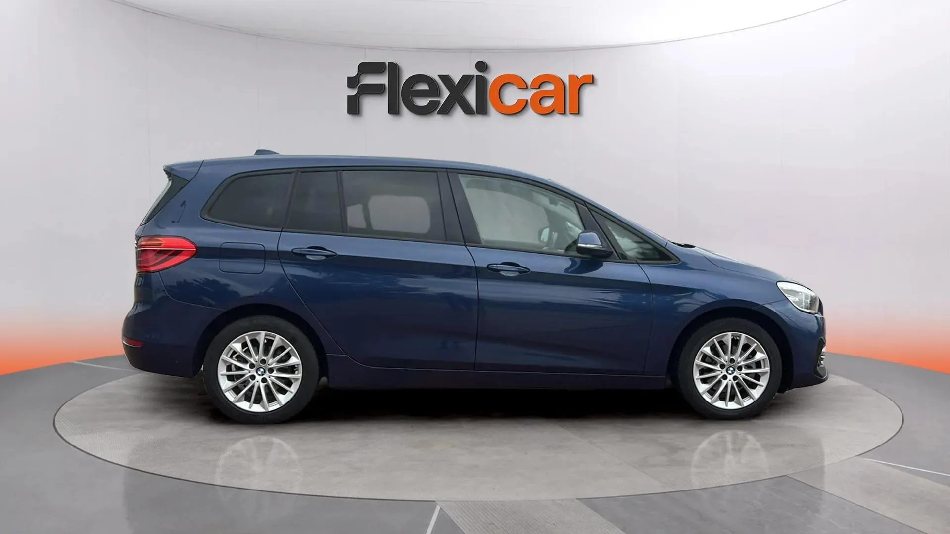 BMW Serie 2 Gran Tourer 216i - foto 8