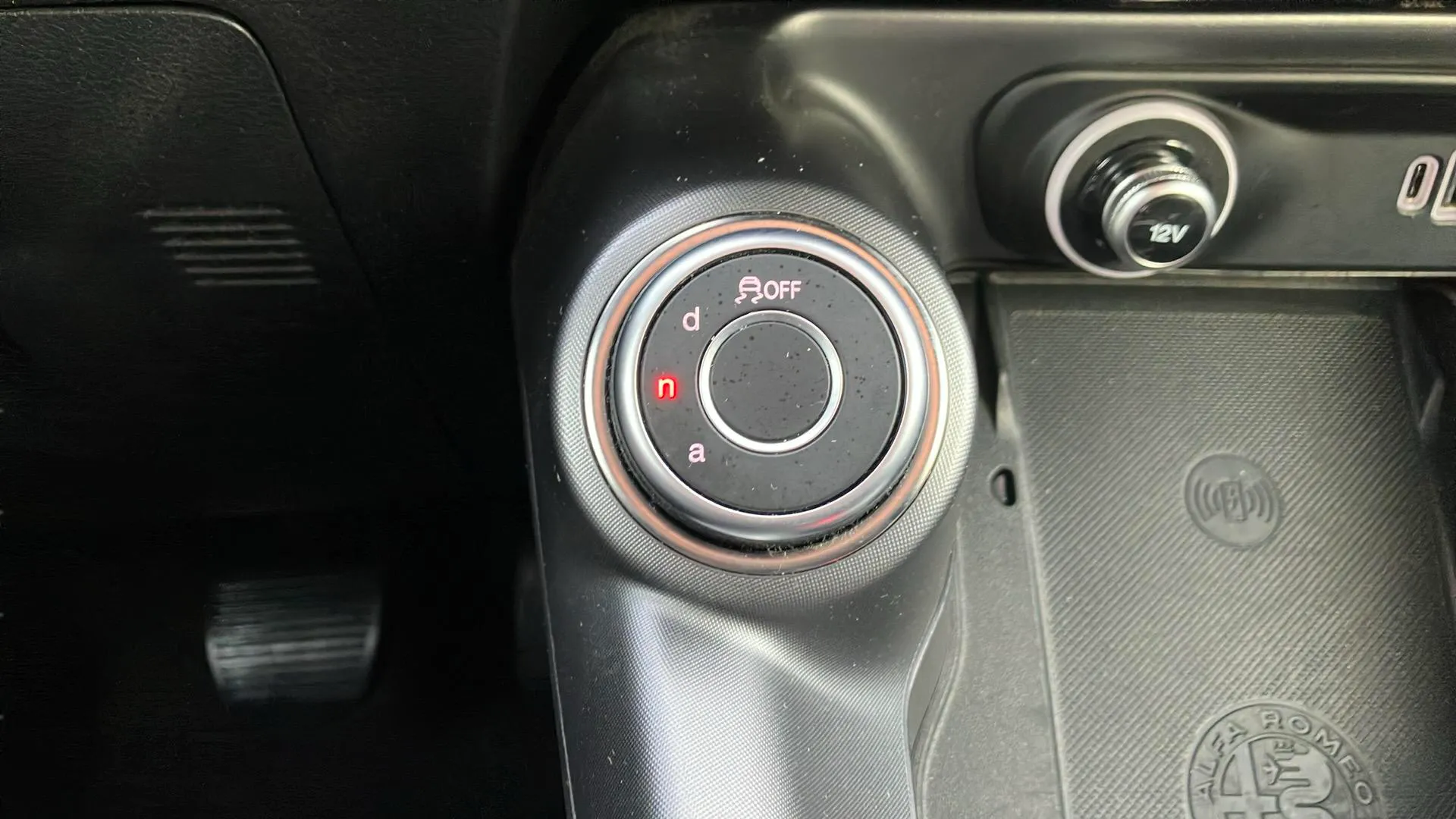Alfa Romeo Tonale 1.5 MHEV Gasolina Sprint FWD - foto 16