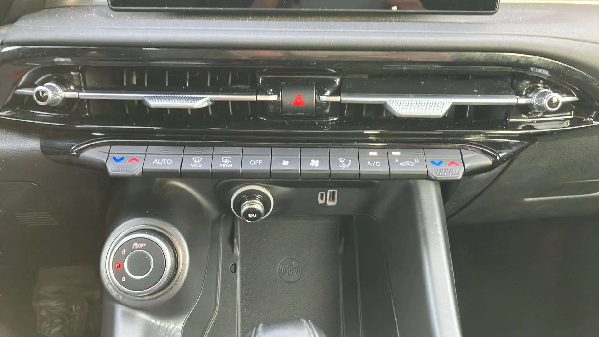 Alfa Romeo Tonale 1.5 MHEV Gasolina Sprint FWD - foto 15