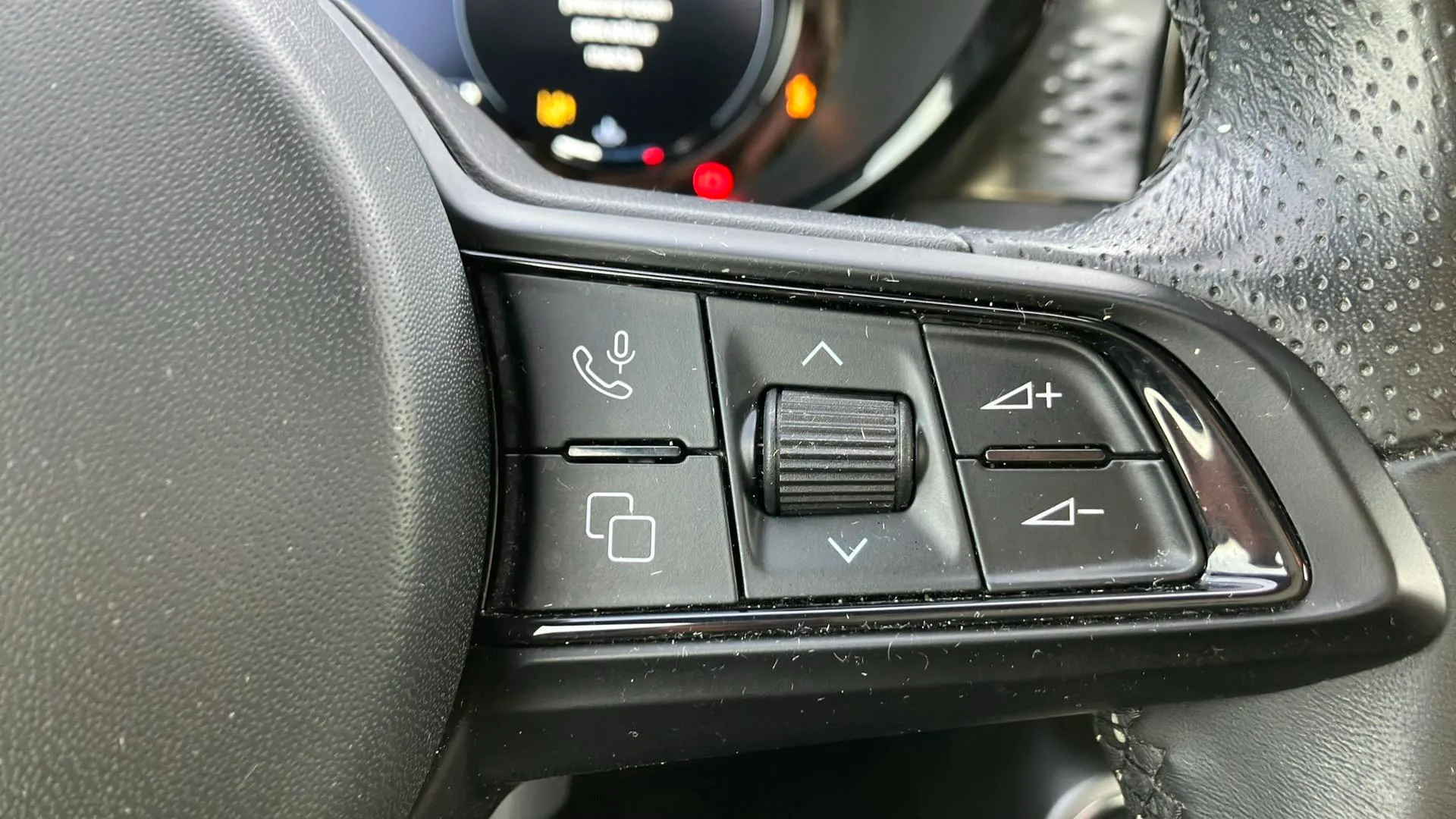 Alfa Romeo Tonale 1.5 MHEV Gasolina Sprint FWD - foto 12