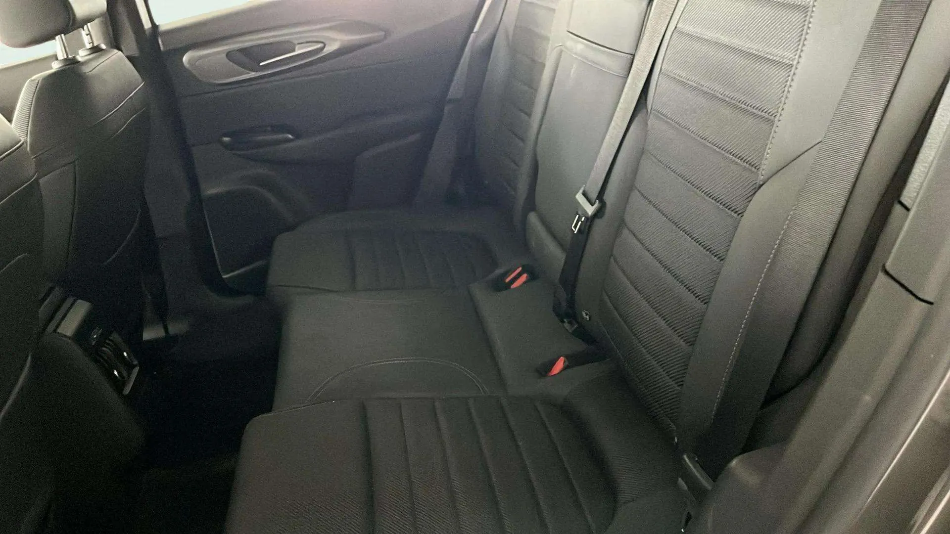 Alfa Romeo Tonale 1.5 MHEV Gasolina Sprint FWD - foto 22