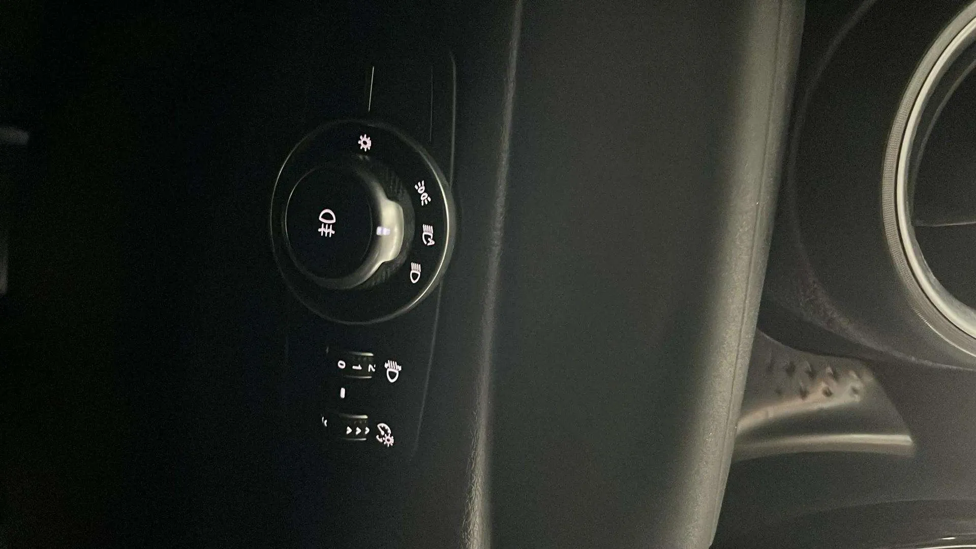Alfa Romeo Tonale 1.5 MHEV Gasolina Sprint FWD - foto 19