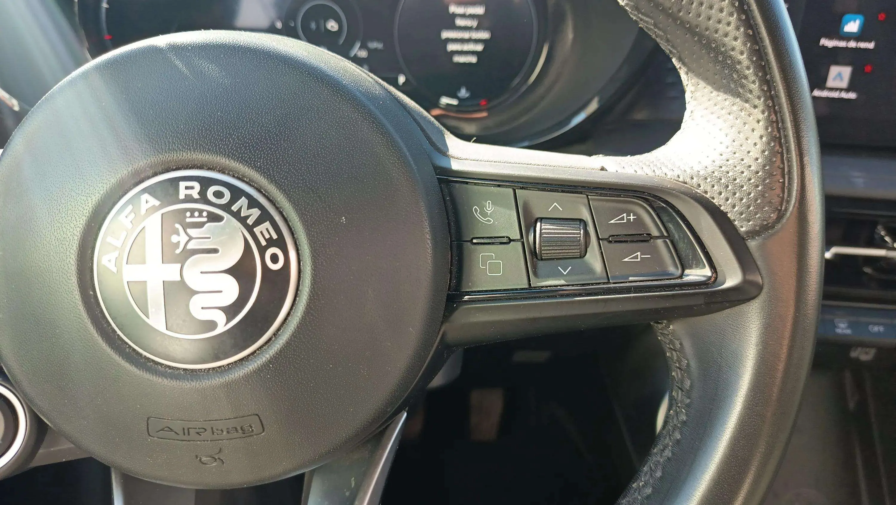 Alfa Romeo Tonale 1.5 MHEV Gasolina Sprint FWD - foto 17