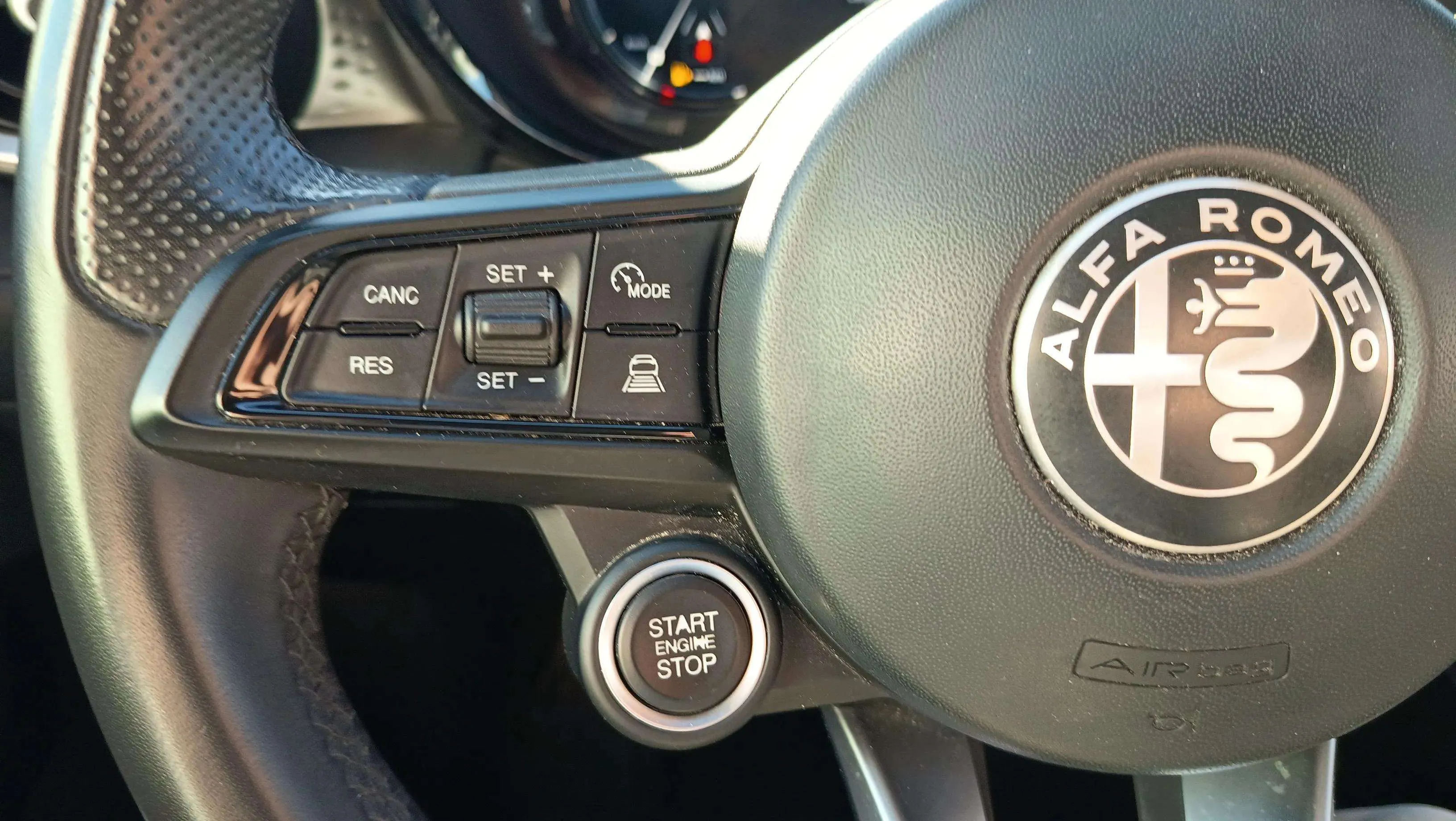 Alfa Romeo Tonale 1.5 MHEV Gasolina Sprint FWD - foto 16