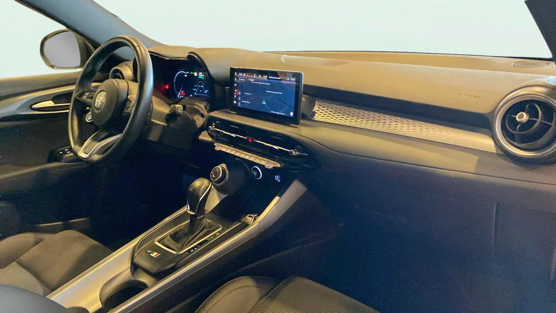 Alfa Romeo Tonale 1.5 MHEV Gasolina Sprint FWD - foto 20