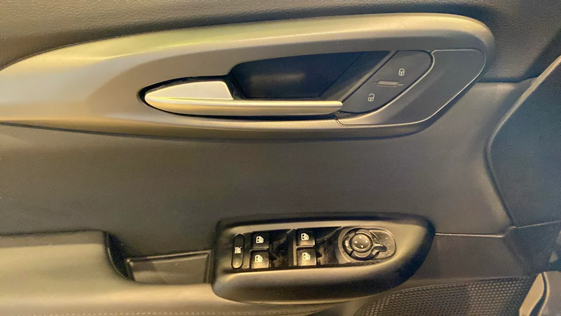 Alfa Romeo Tonale 1.5 MHEV Gasolina Sprint FWD - foto 9
