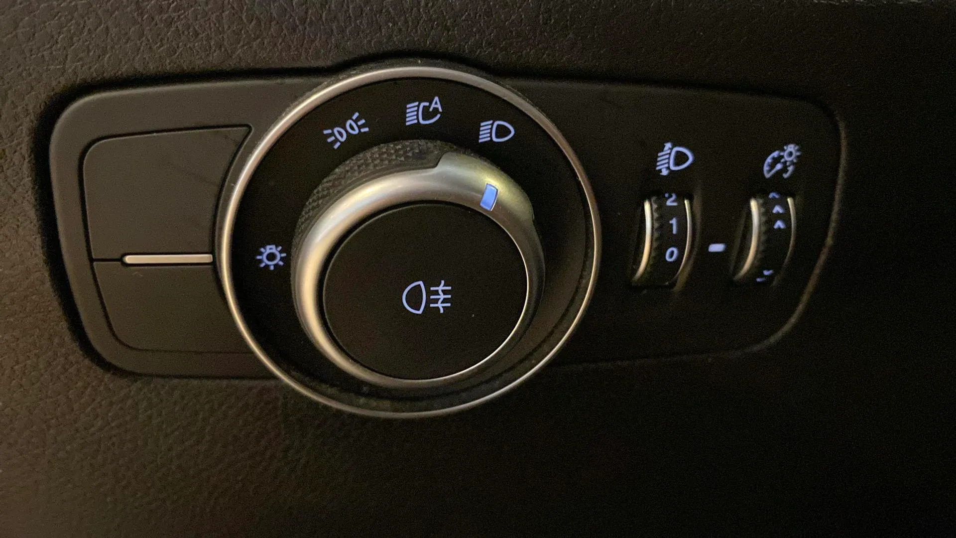 Alfa Romeo Tonale 1.5 MHEV Gasolina Sprint FWD - foto 24