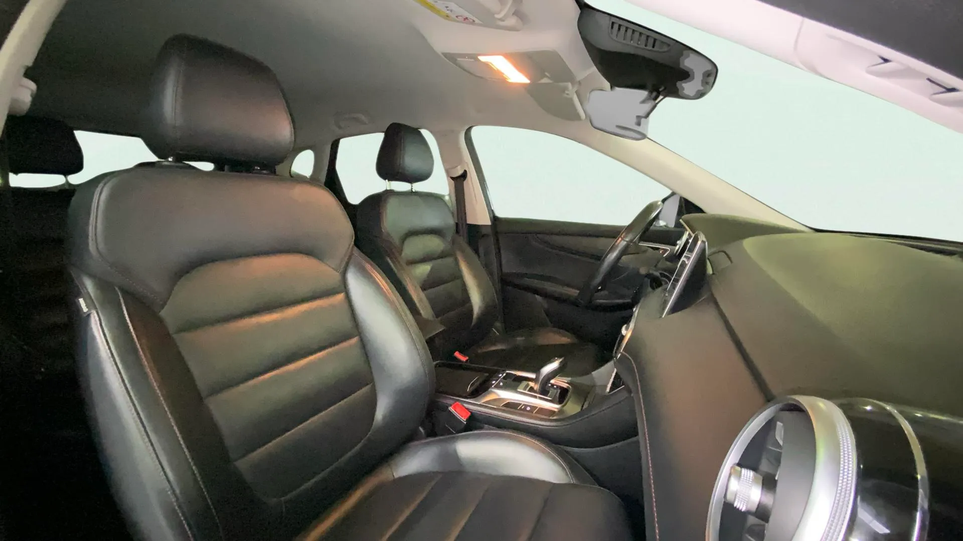 MG HS 1.5 Turbo GDI Comfort DCT - foto 24