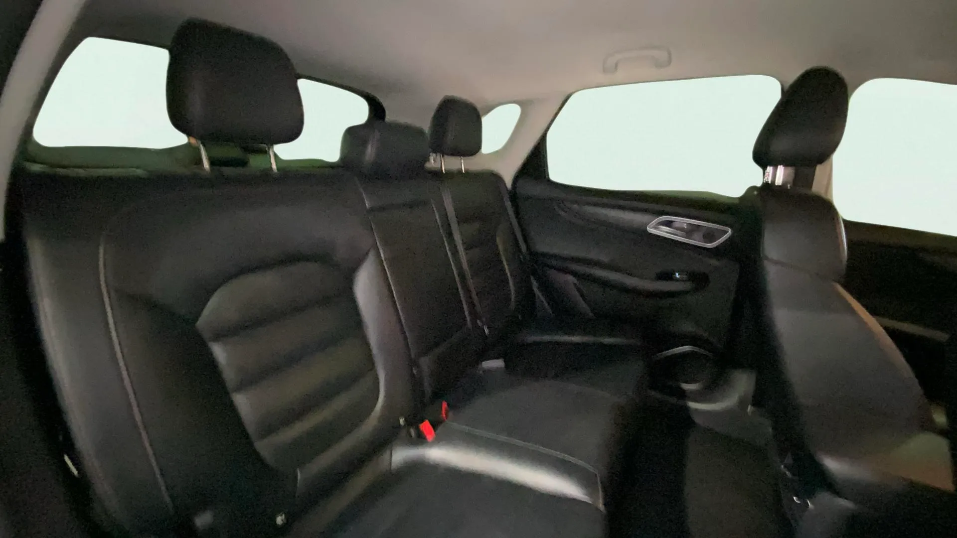 MG HS 1.5 Turbo GDI Comfort DCT - foto 26