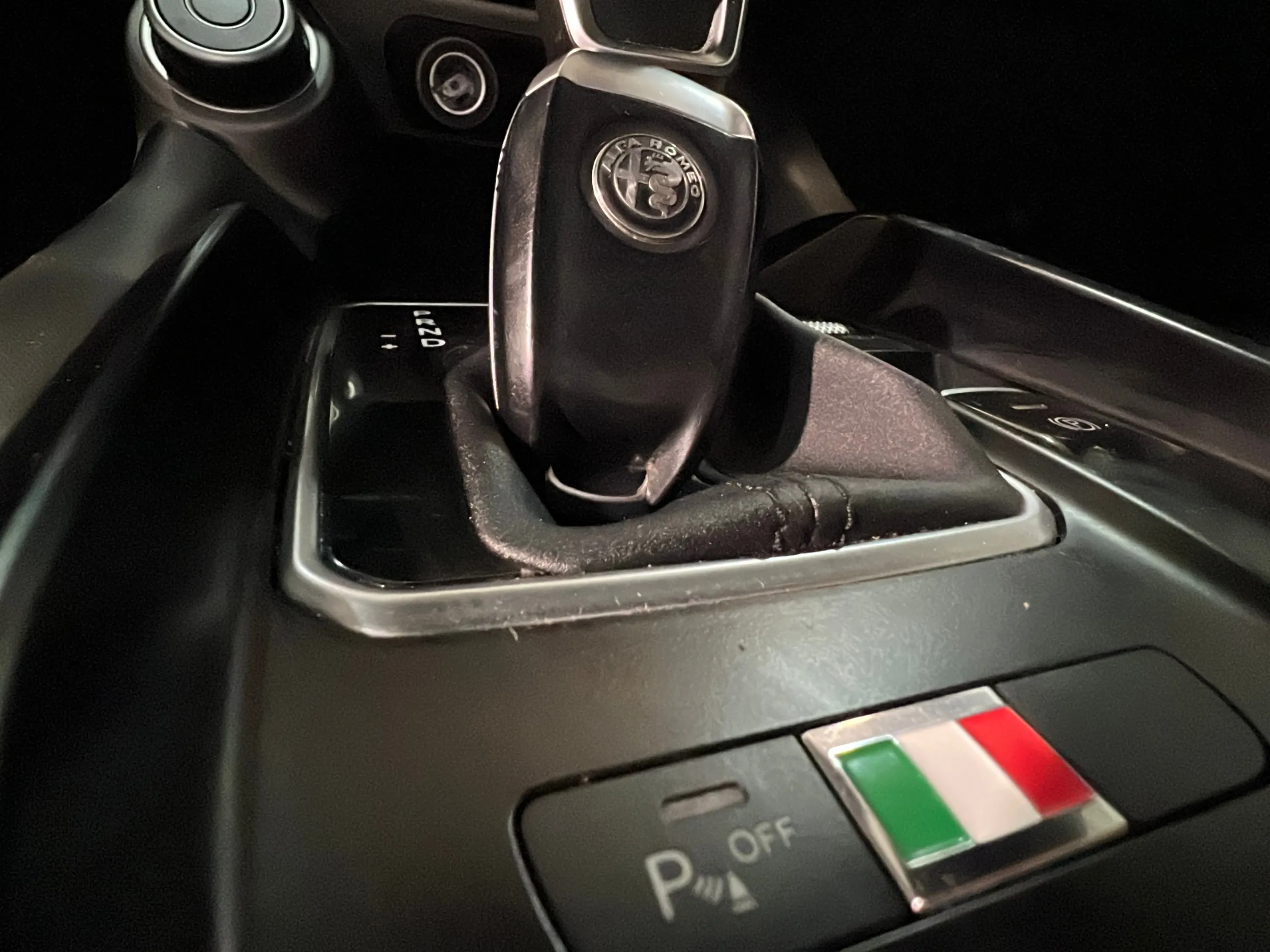 Alfa Romeo Tonale 1.5 MHEV Gasolina Sprint FWD - foto 11