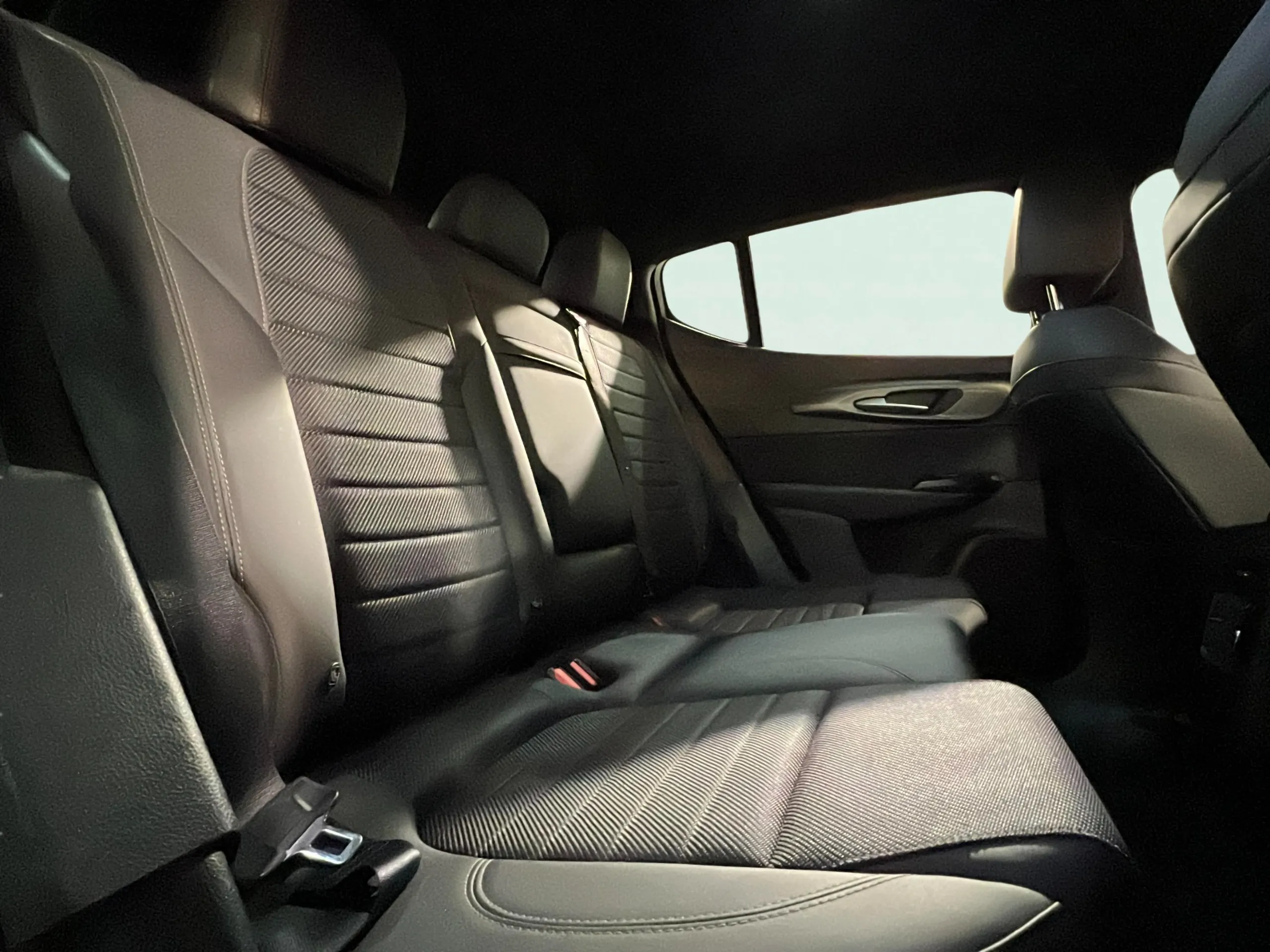 Alfa Romeo Tonale 1.5 MHEV Gasolina Sprint FWD - foto 15