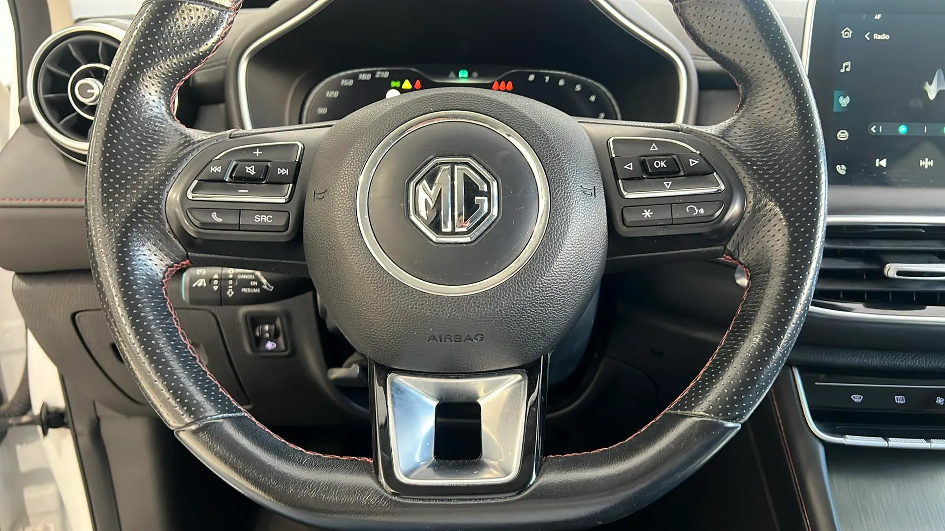 MG HS 1.5 Turbo GDI Comfort DCT - foto 12