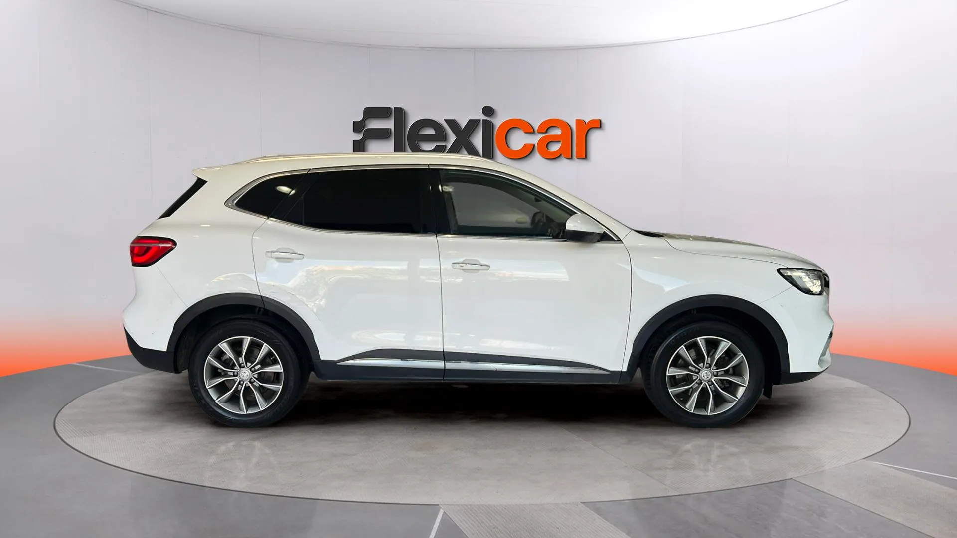 MG HS 1.5 Turbo GDI Comfort DCT - foto 3