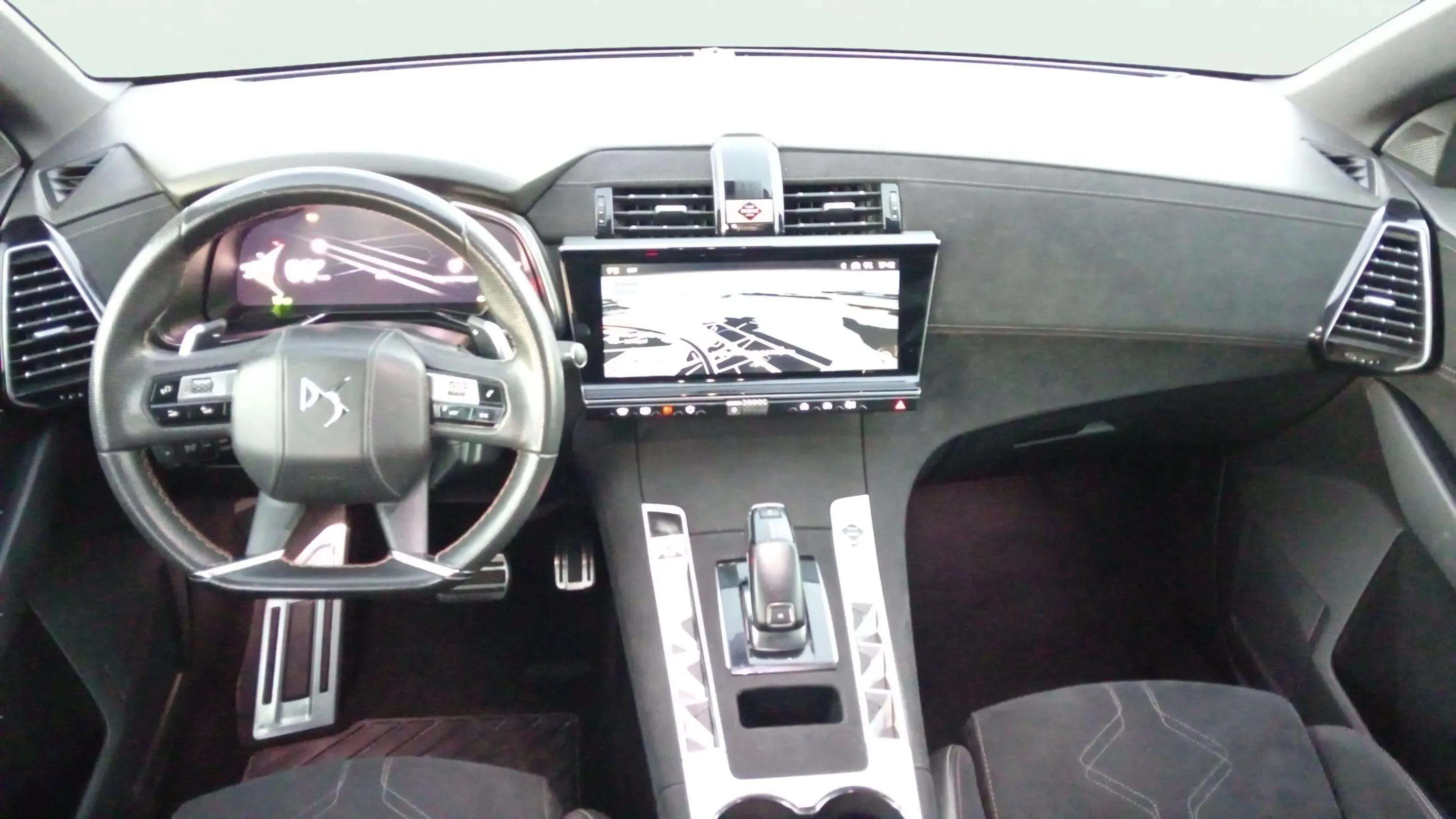 DS DS 7 BlueHDi 130 Performance Line - foto 15