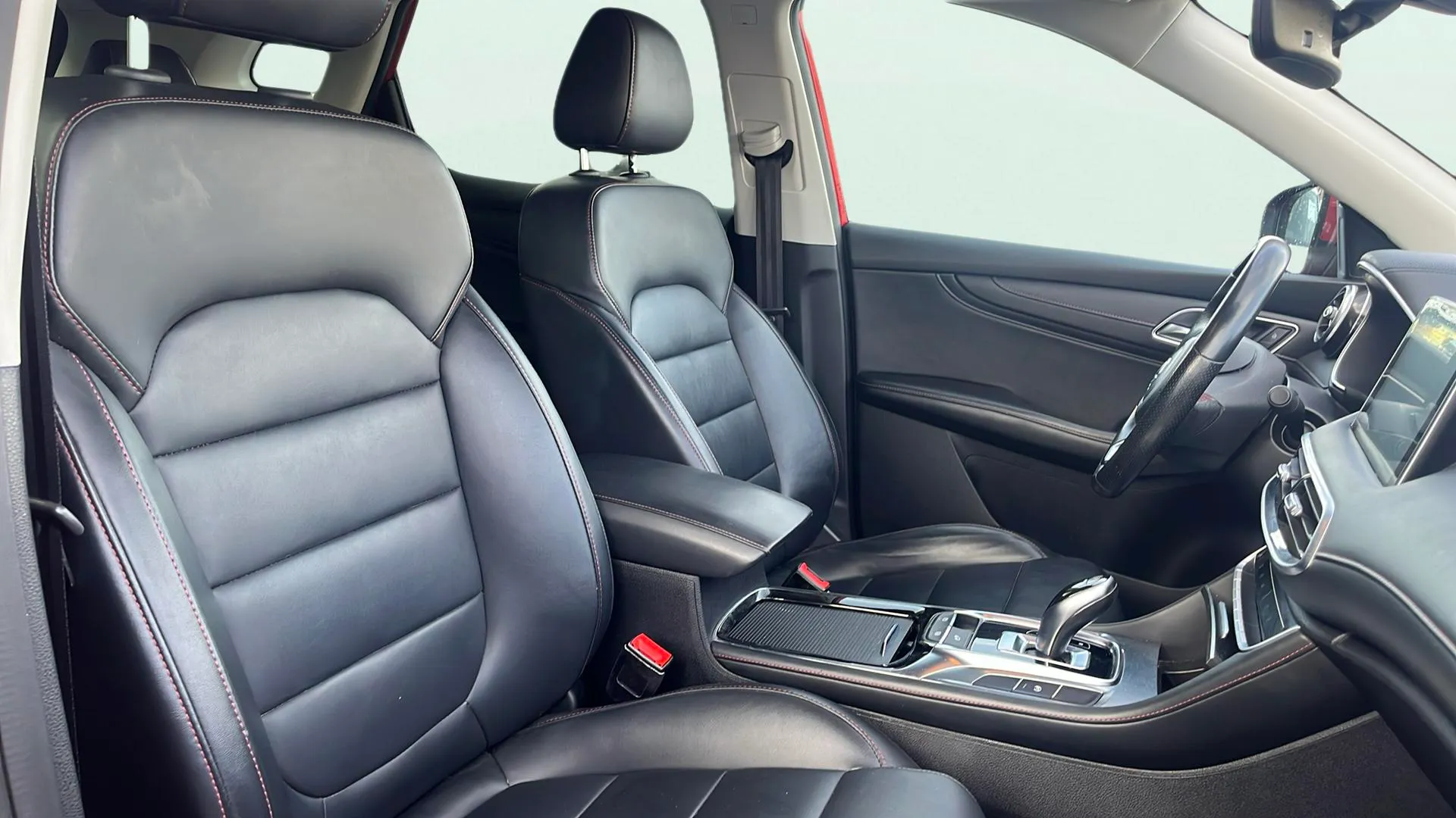 MG HS 1.5 Turbo GDI Comfort DCT - foto 13