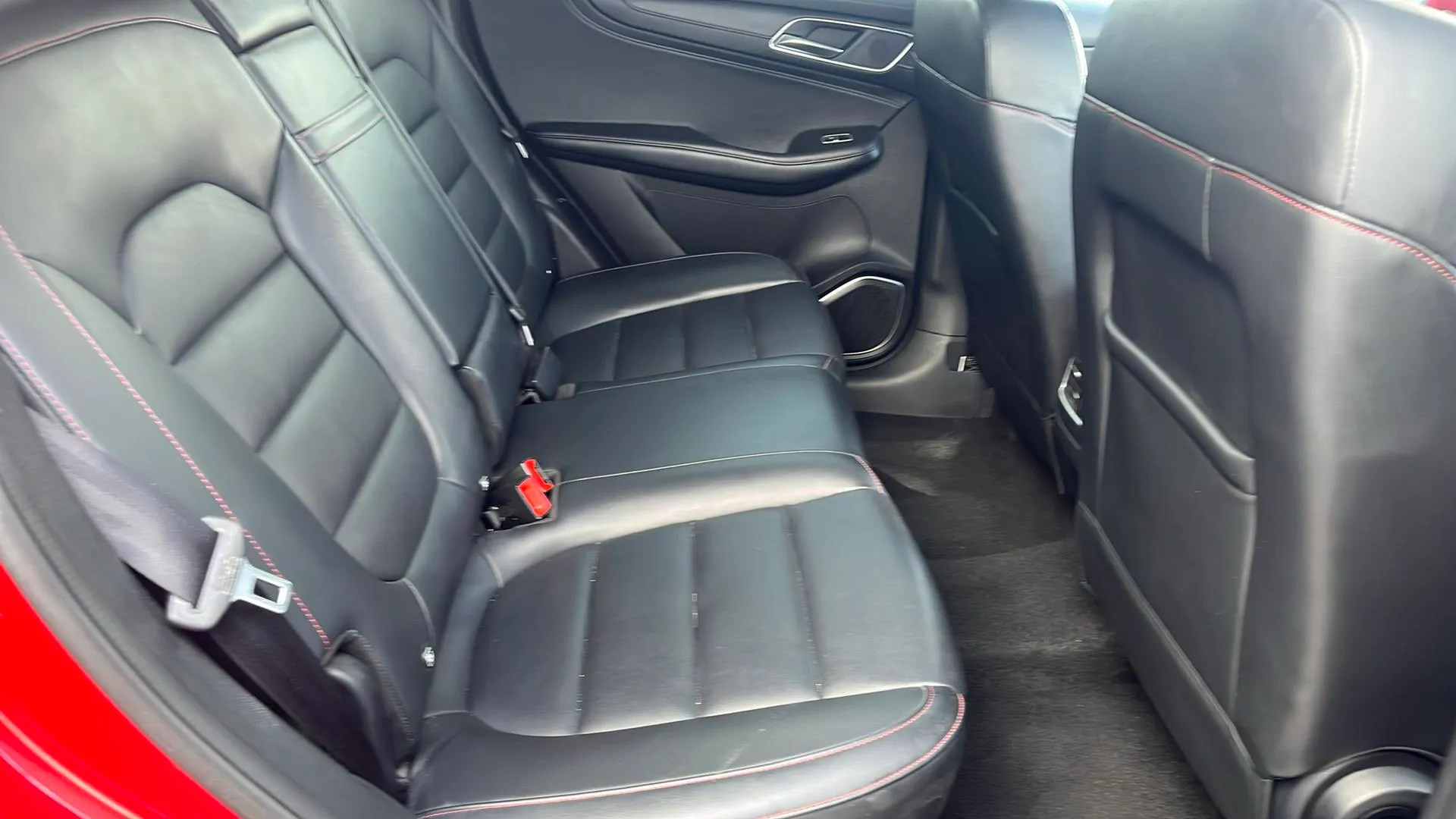 MG HS 1.5 Turbo GDI Comfort DCT - foto 14