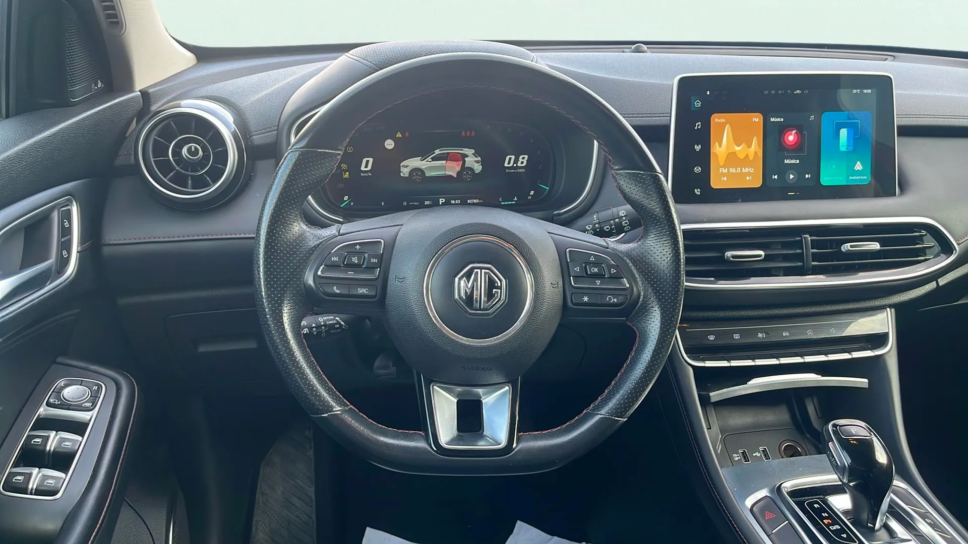 MG HS 1.5 Turbo GDI Comfort DCT - foto 11