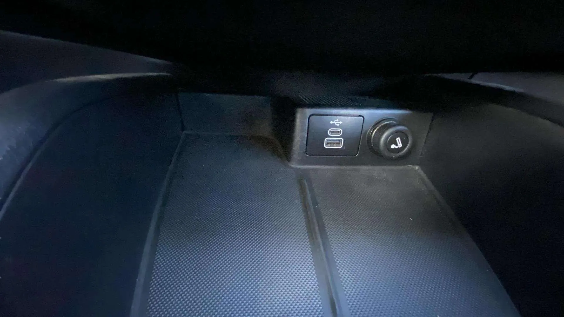 Ford Kuga Trend 1.5 EcoBlue - foto 20