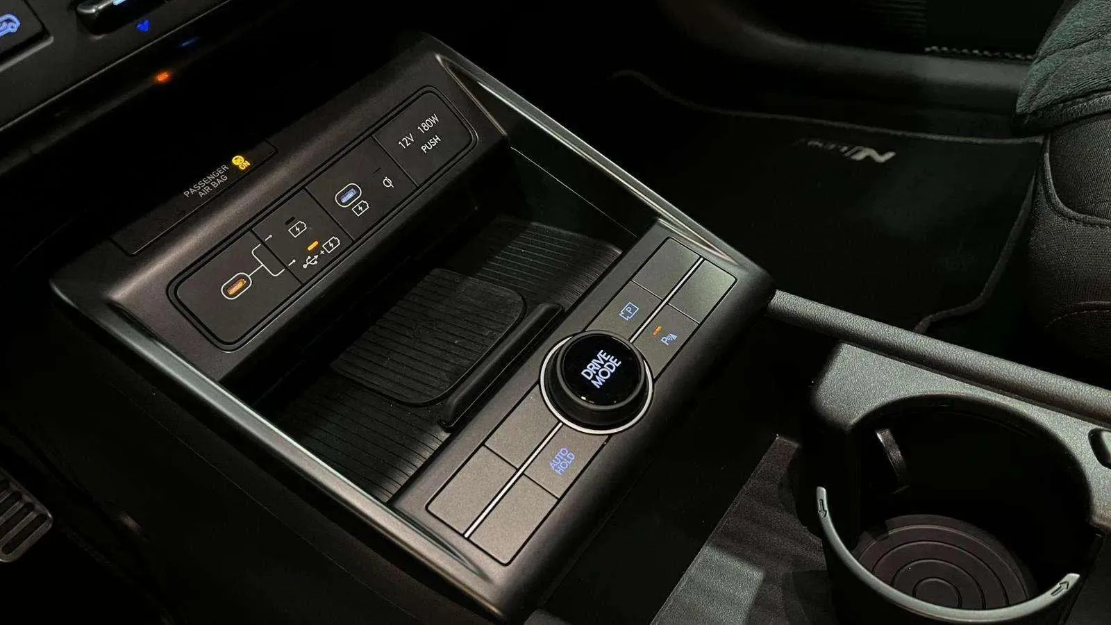 Hyundai Kona SUV/Monovolumen - foto 17