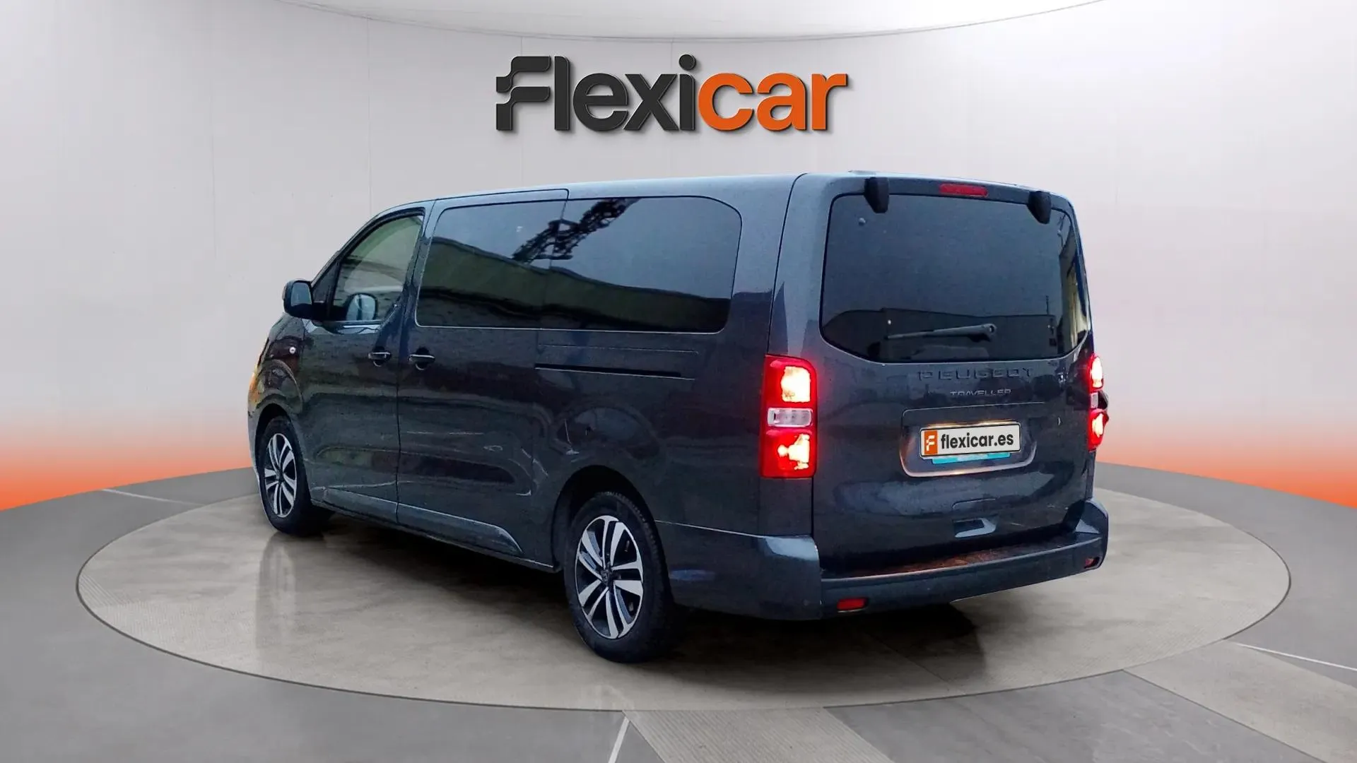 Peugeot Traveller Business Long BlueHDi 180 EAT8 - foto 4