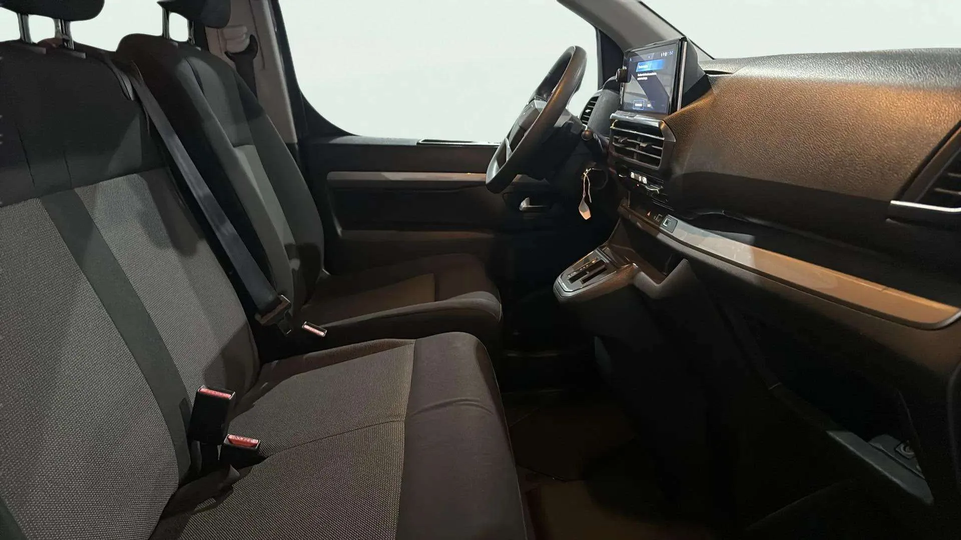 Peugeot Traveller Business Long BlueHDi 180 EAT8 - foto 13