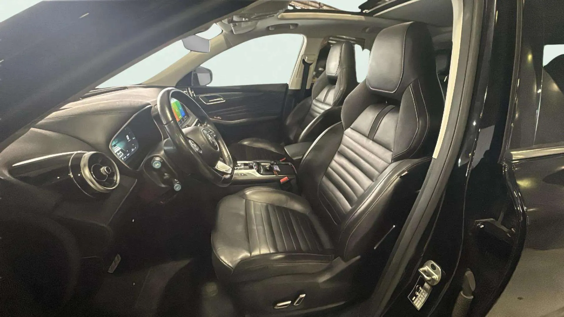 MG HS 1.5 Turbo GDI Luxury DCT - foto 17