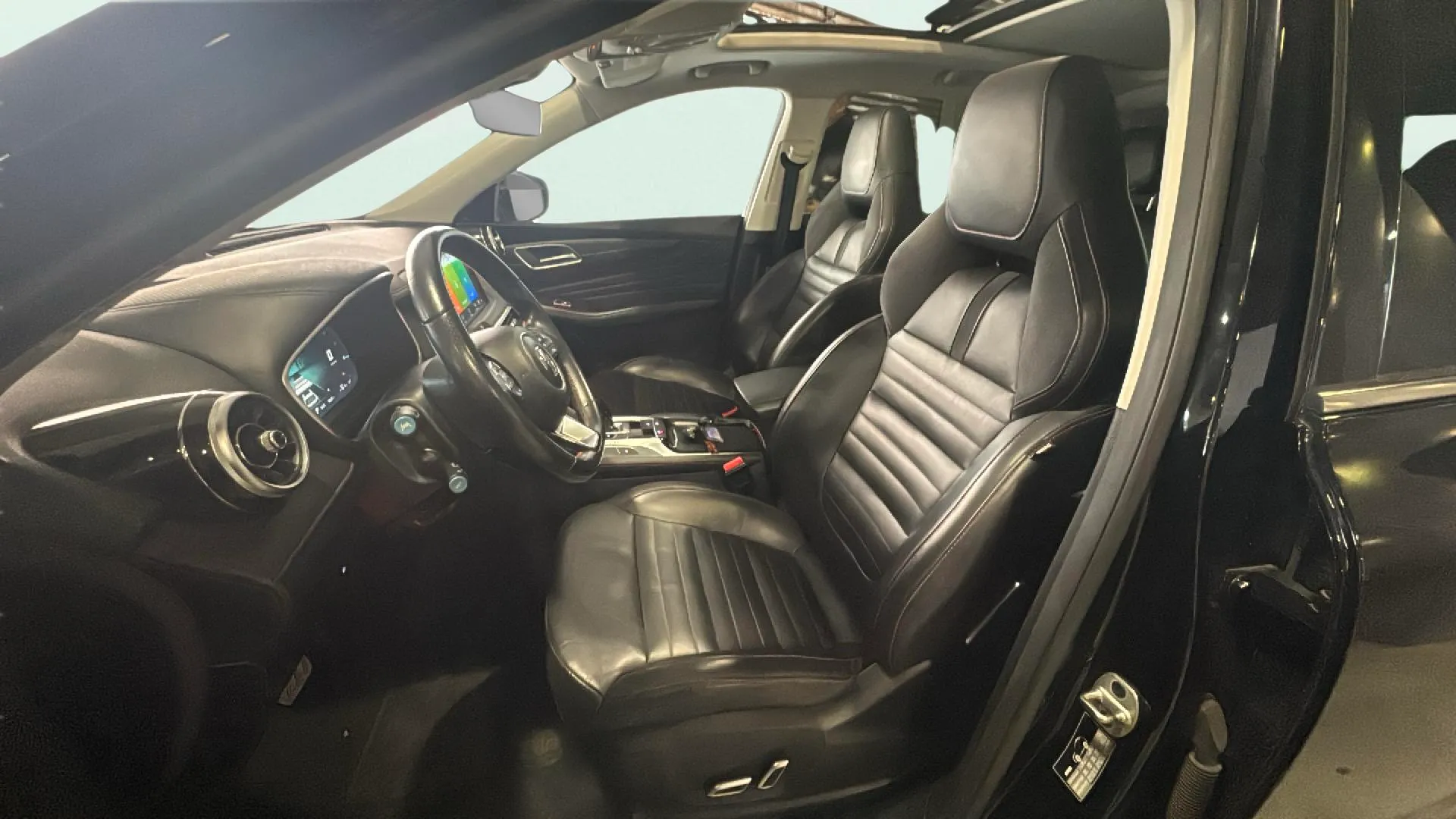 MG HS 1.5 Turbo GDI Luxury DCT - foto 46