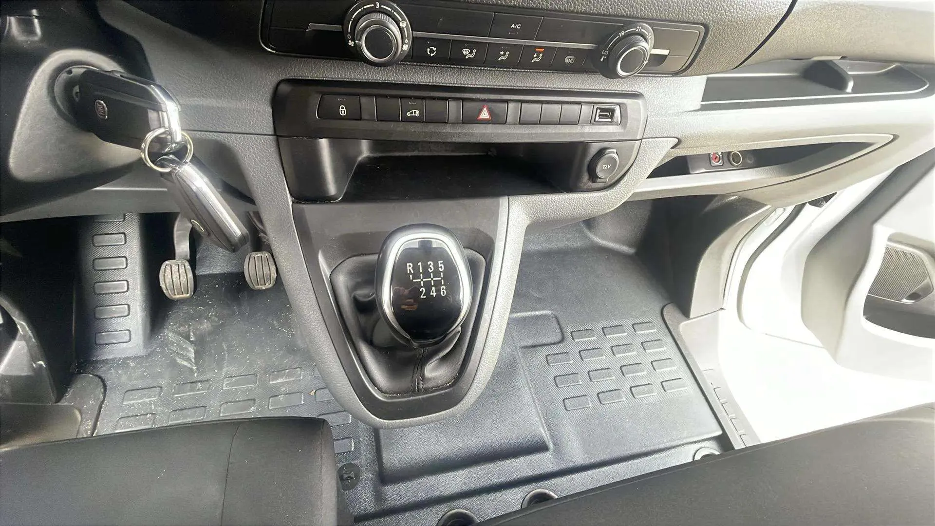 Fiat Scudo 1.5 MultiJet 120 L2H1 SX - foto 17