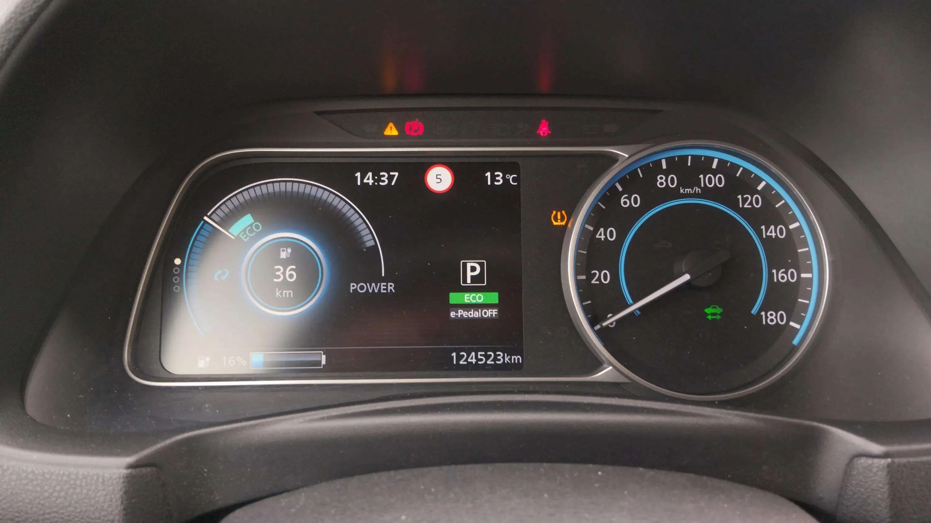 Nissan Leaf 40kWh Acenta - foto 13
