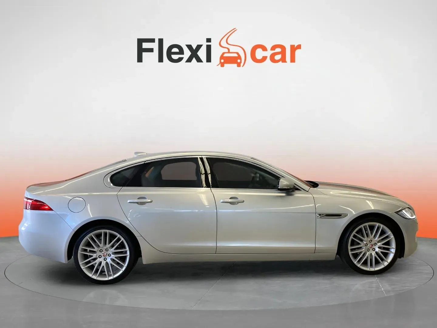 Jaguar XF 2.0D Portfolio - foto 8