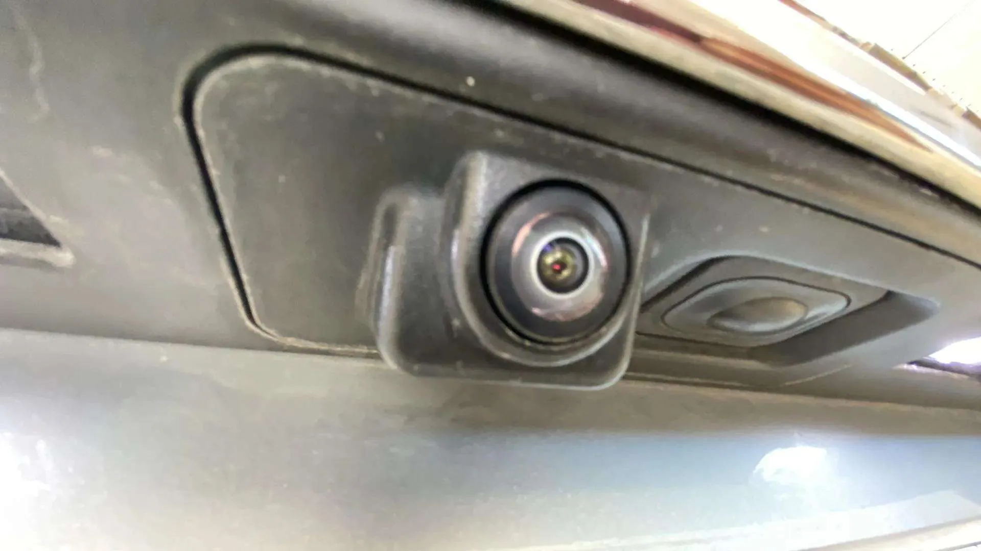 Jaguar XF 2.0D Portfolio - foto 17
