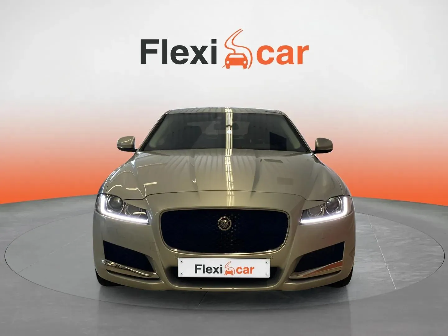 Jaguar XF 2.0D Portfolio - foto 2