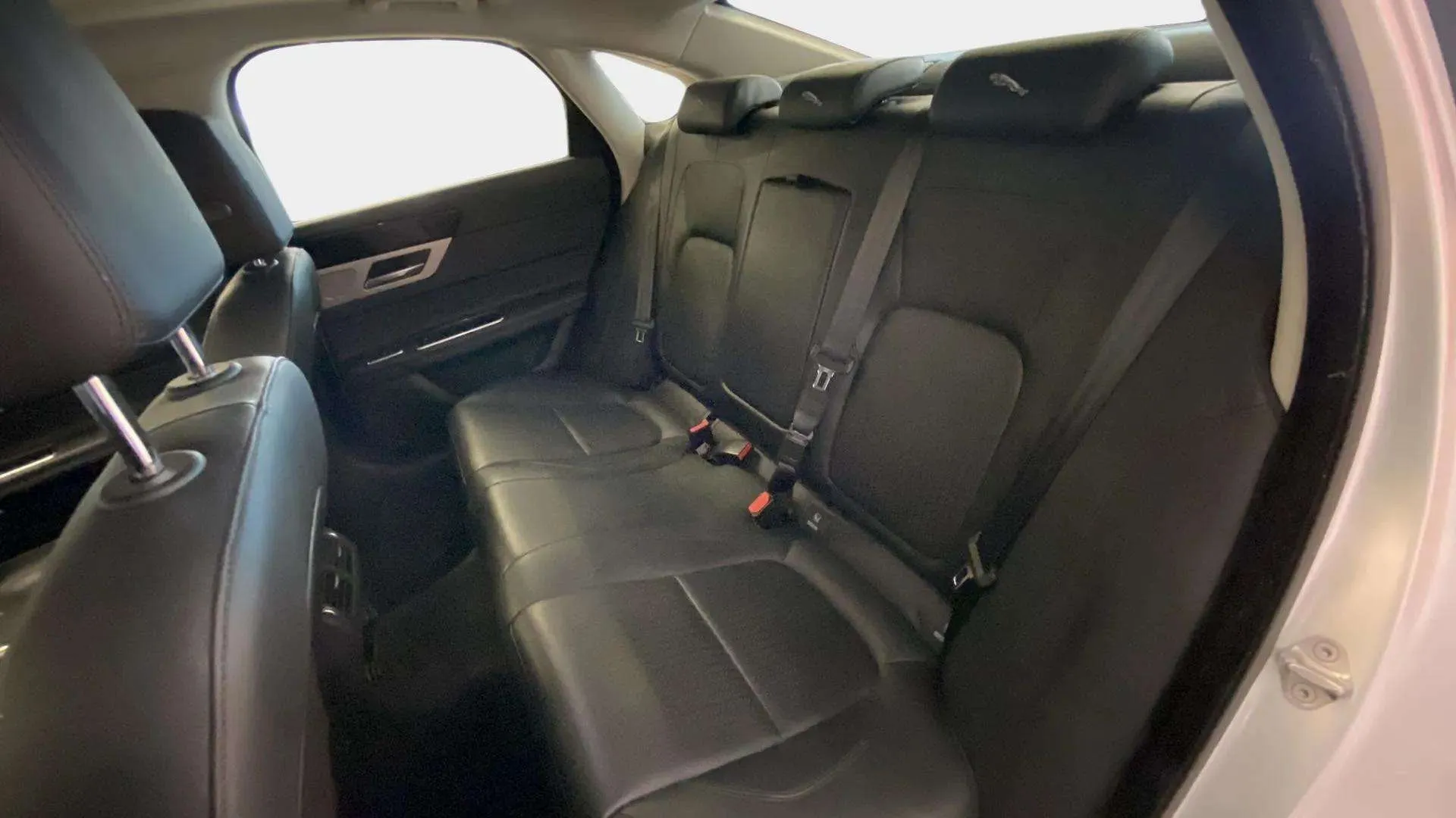 Jaguar XF 2.0D Portfolio - foto 15