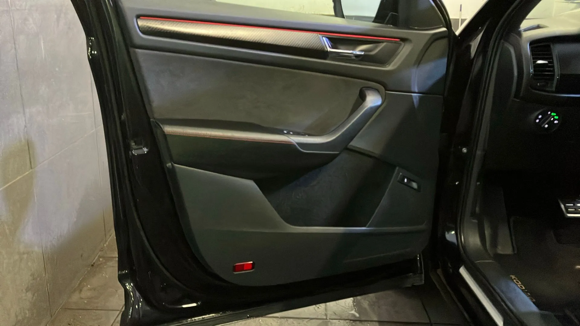 Škoda Kodiaq 2.0 TDI DSG 4x4 RS - foto 23