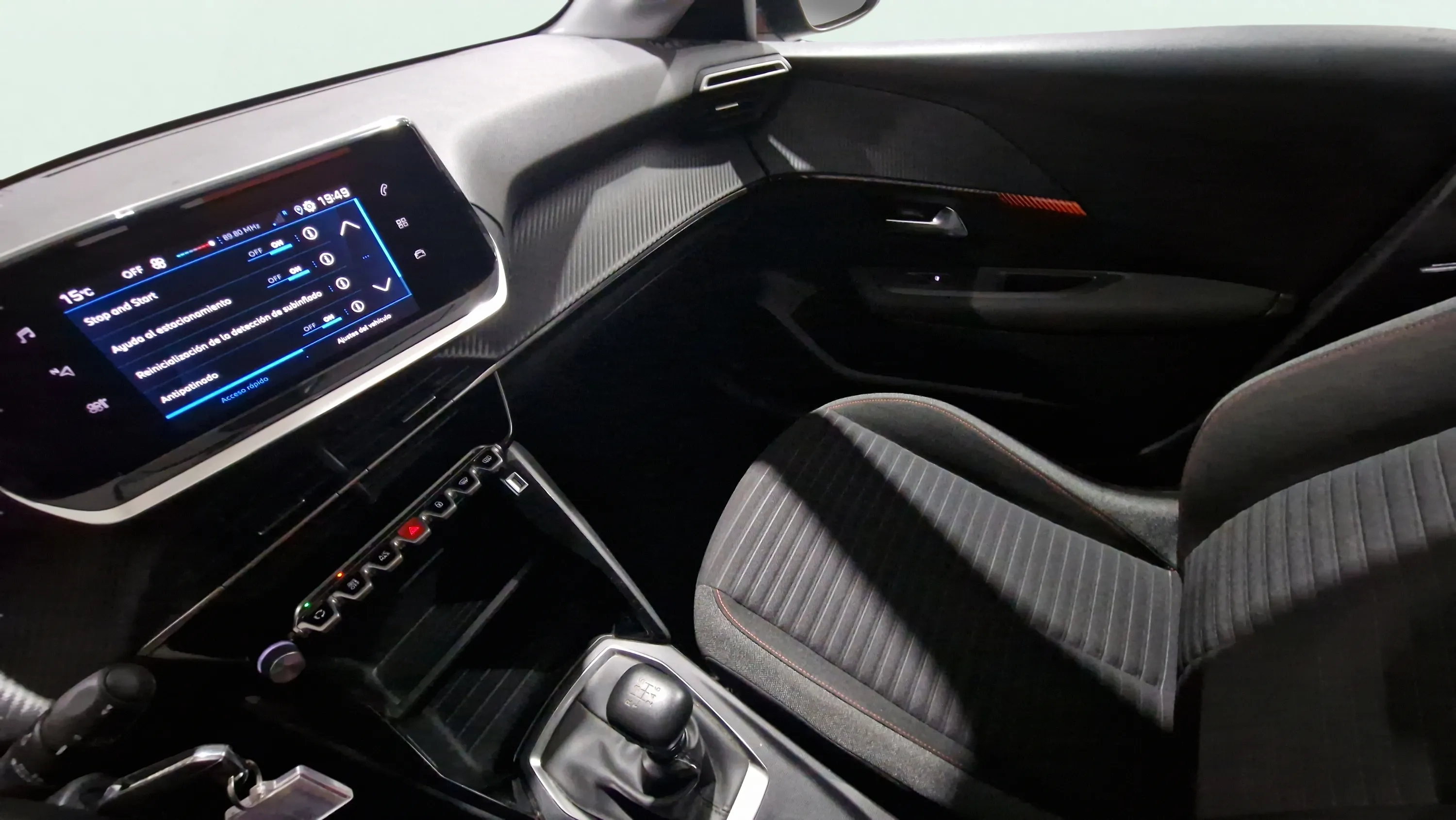 Peugeot 208 PureTech Active Pack - foto 24