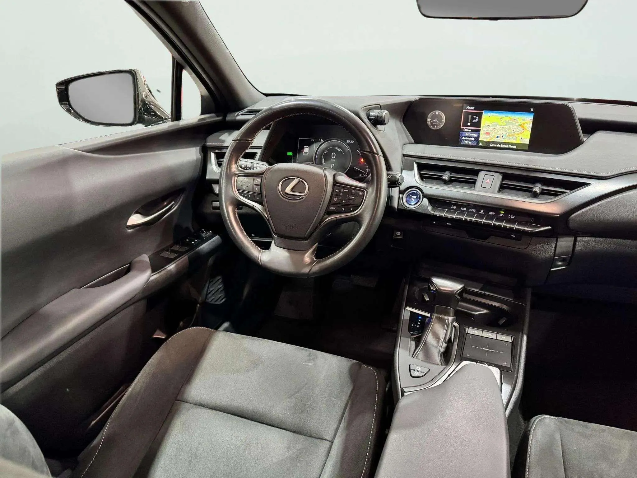 Lexus UX 2.0 250h Business - foto 8
