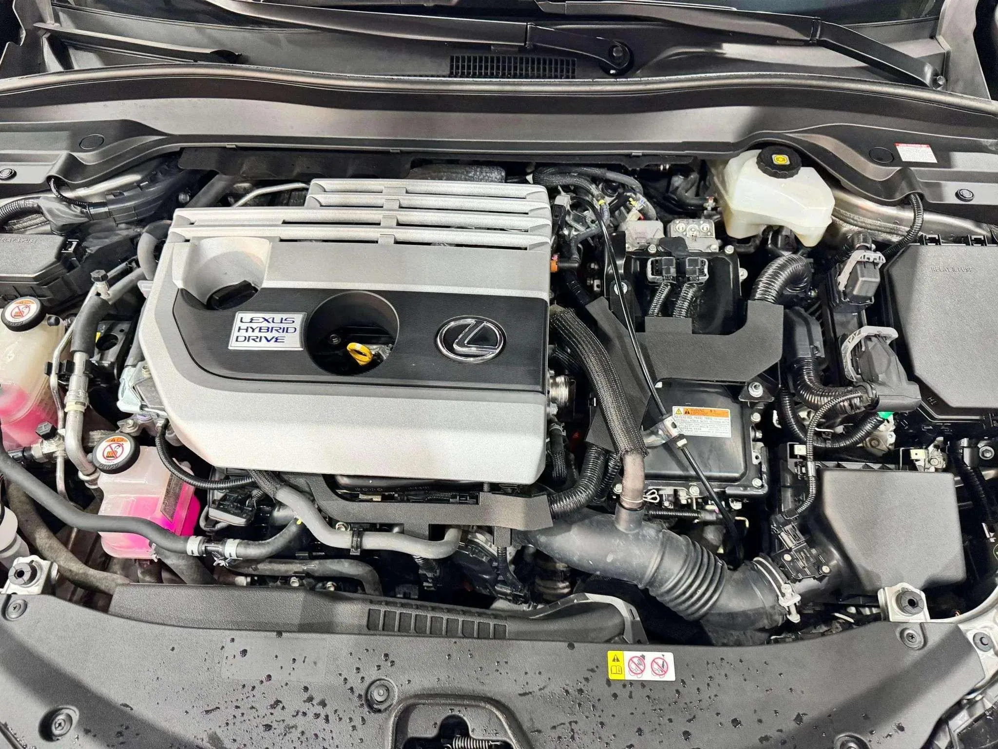Lexus UX 2.0 250h Business - foto 26