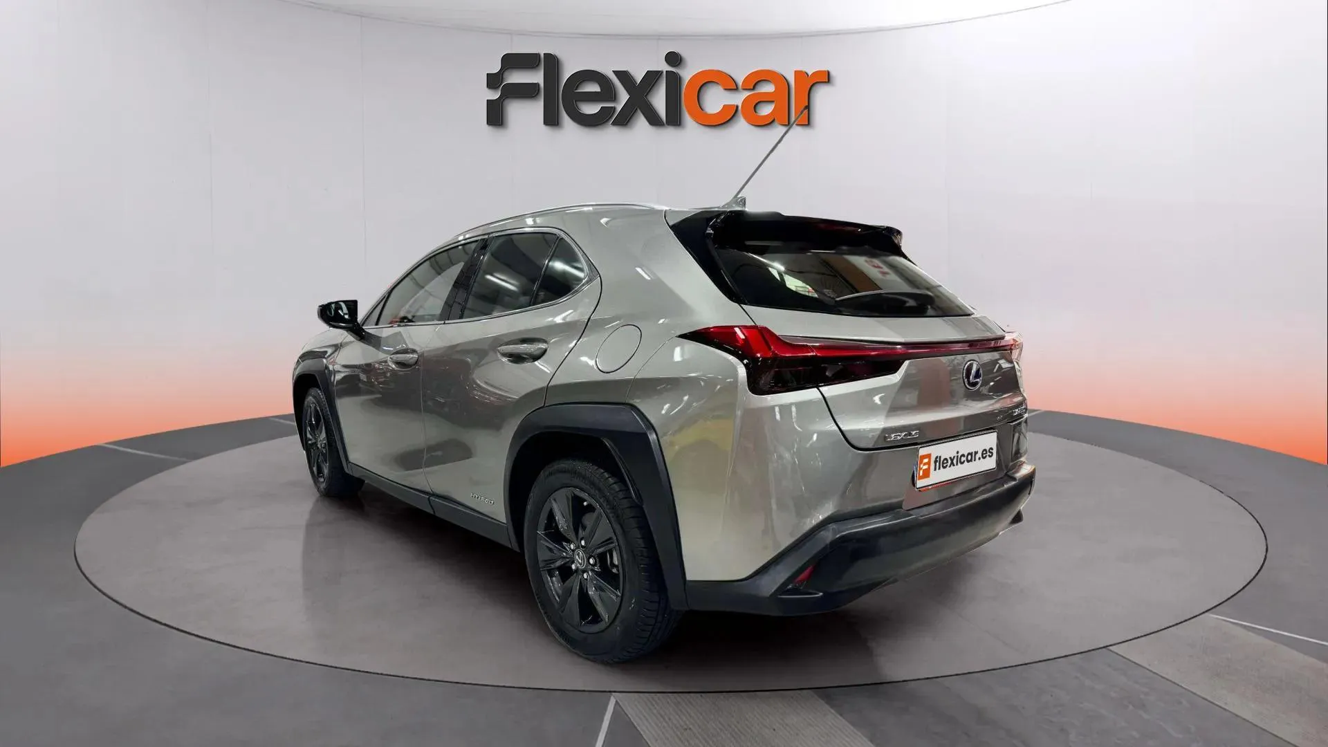 Lexus UX 2.0 250h Business - foto 7
