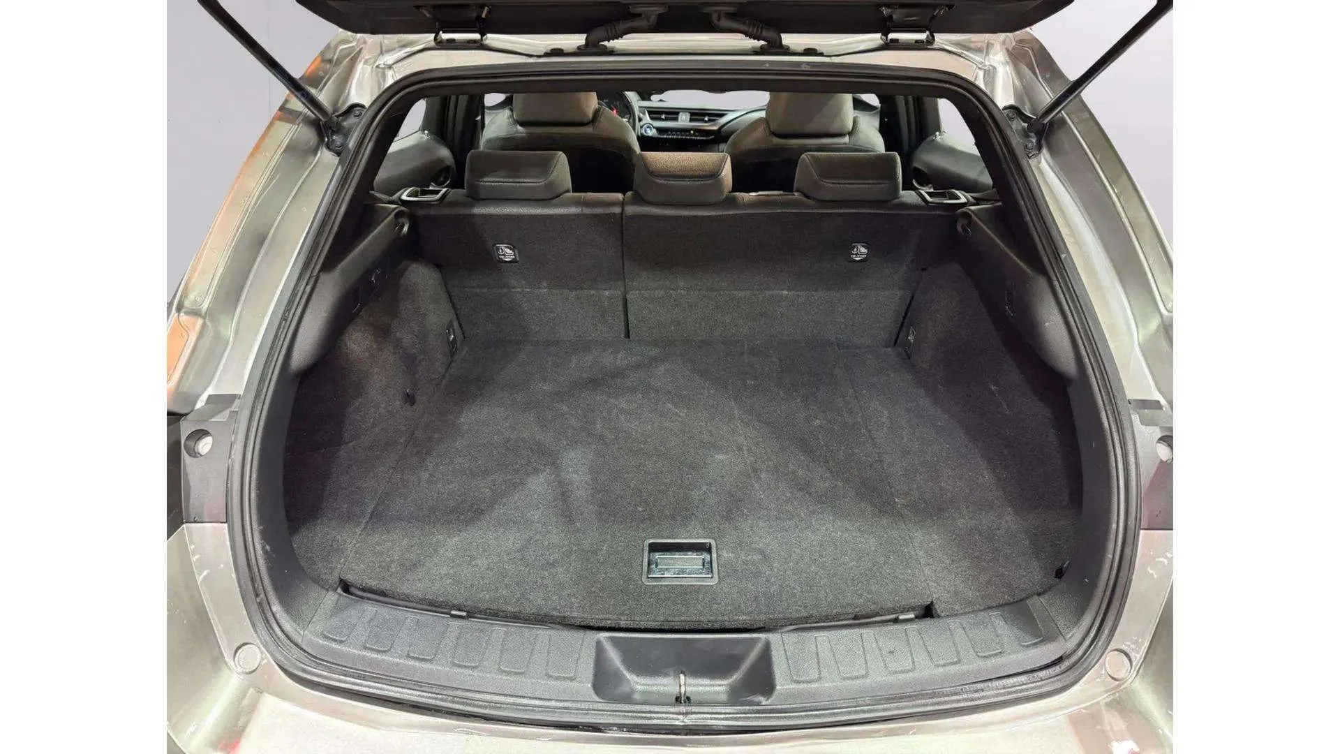 Lexus UX 2.0 250h Business - foto 24