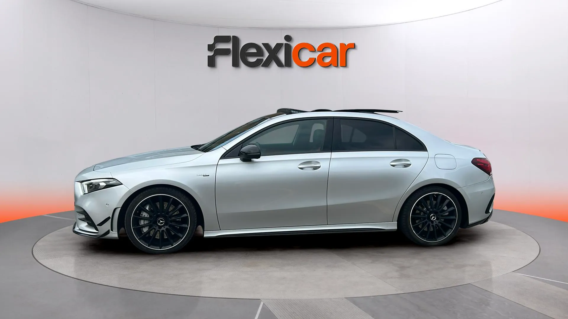 Mercedes-Benz Clase A Sedán Mercedes-AMG A 35 4MATIC+ - foto 4