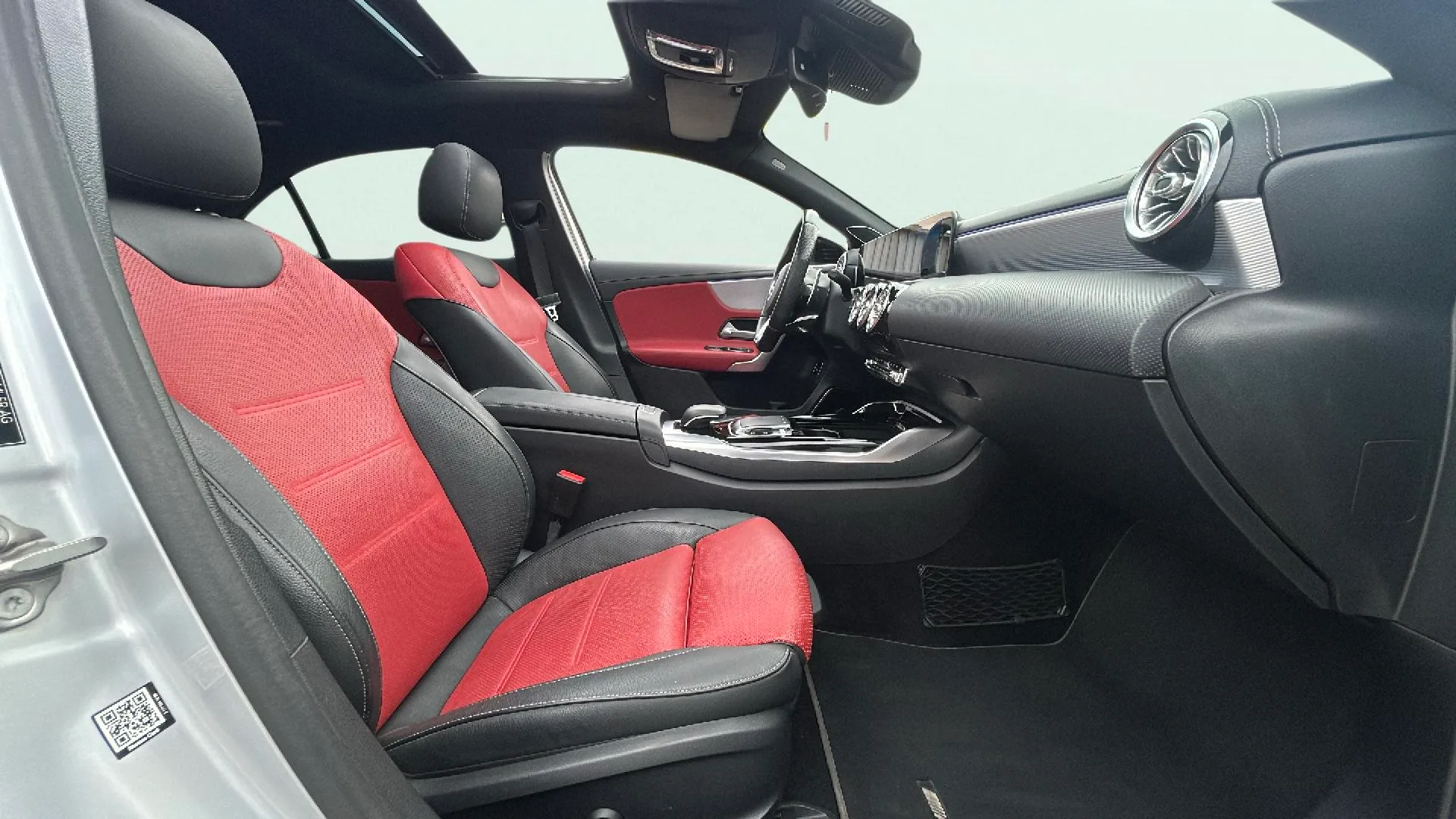 Mercedes-Benz Clase A Sedán Mercedes-AMG A 35 4MATIC+ - foto 12