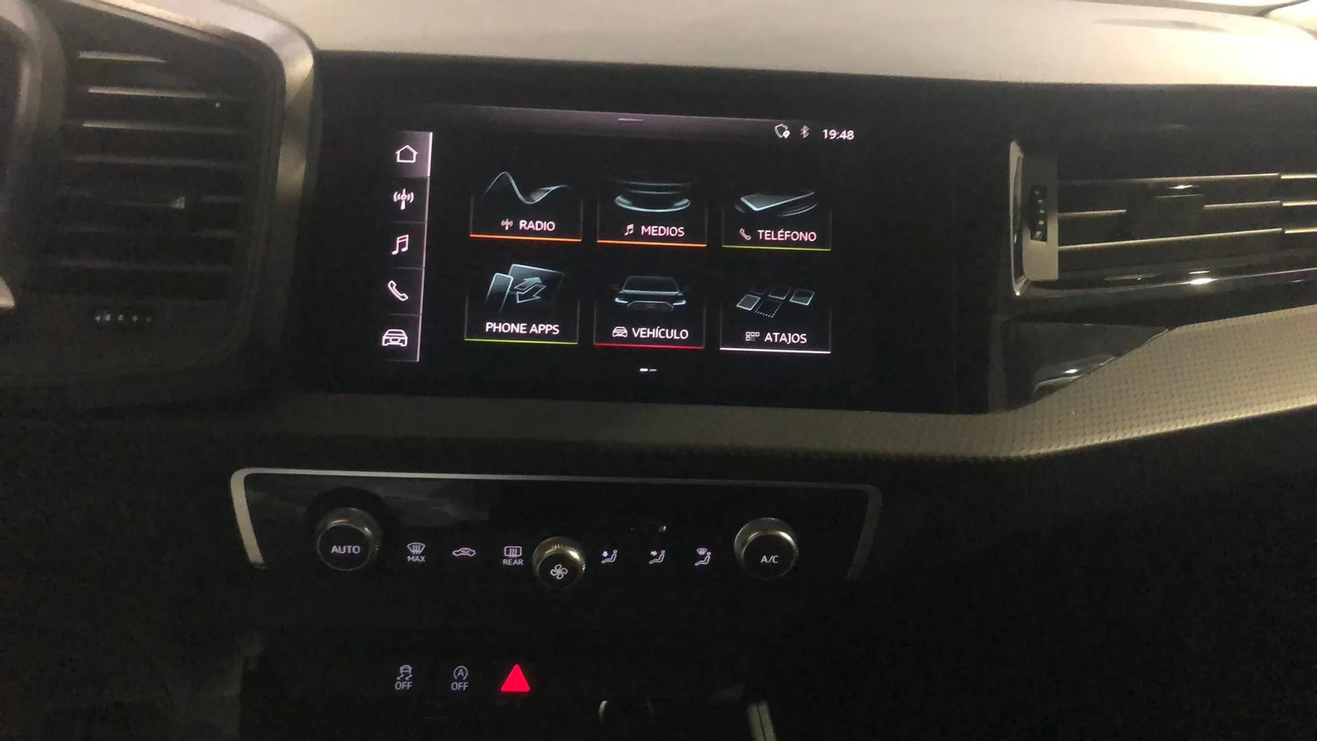 Audi A1 Sportback Adrenalin 25 TFSI - foto 14