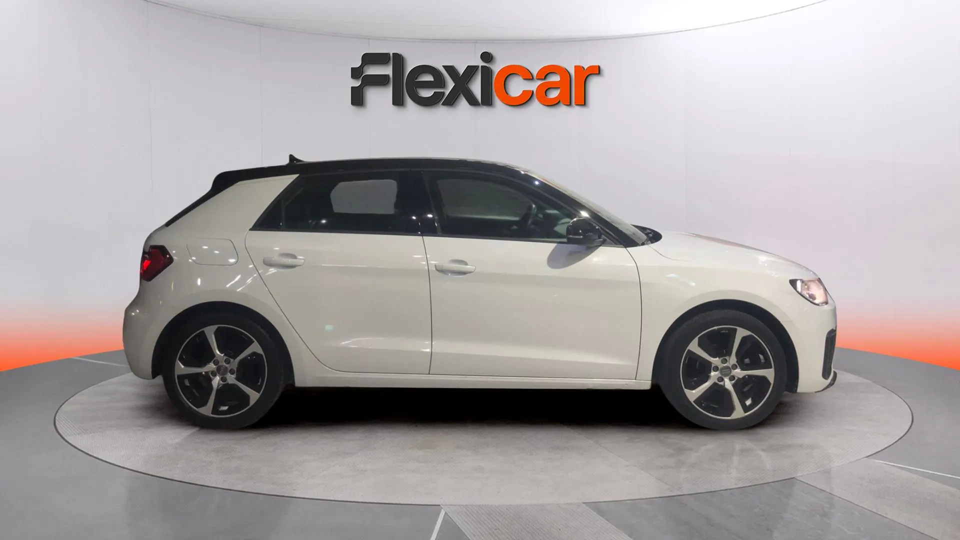 Audi A1 Sportback Adrenalin 25 TFSI - foto 8