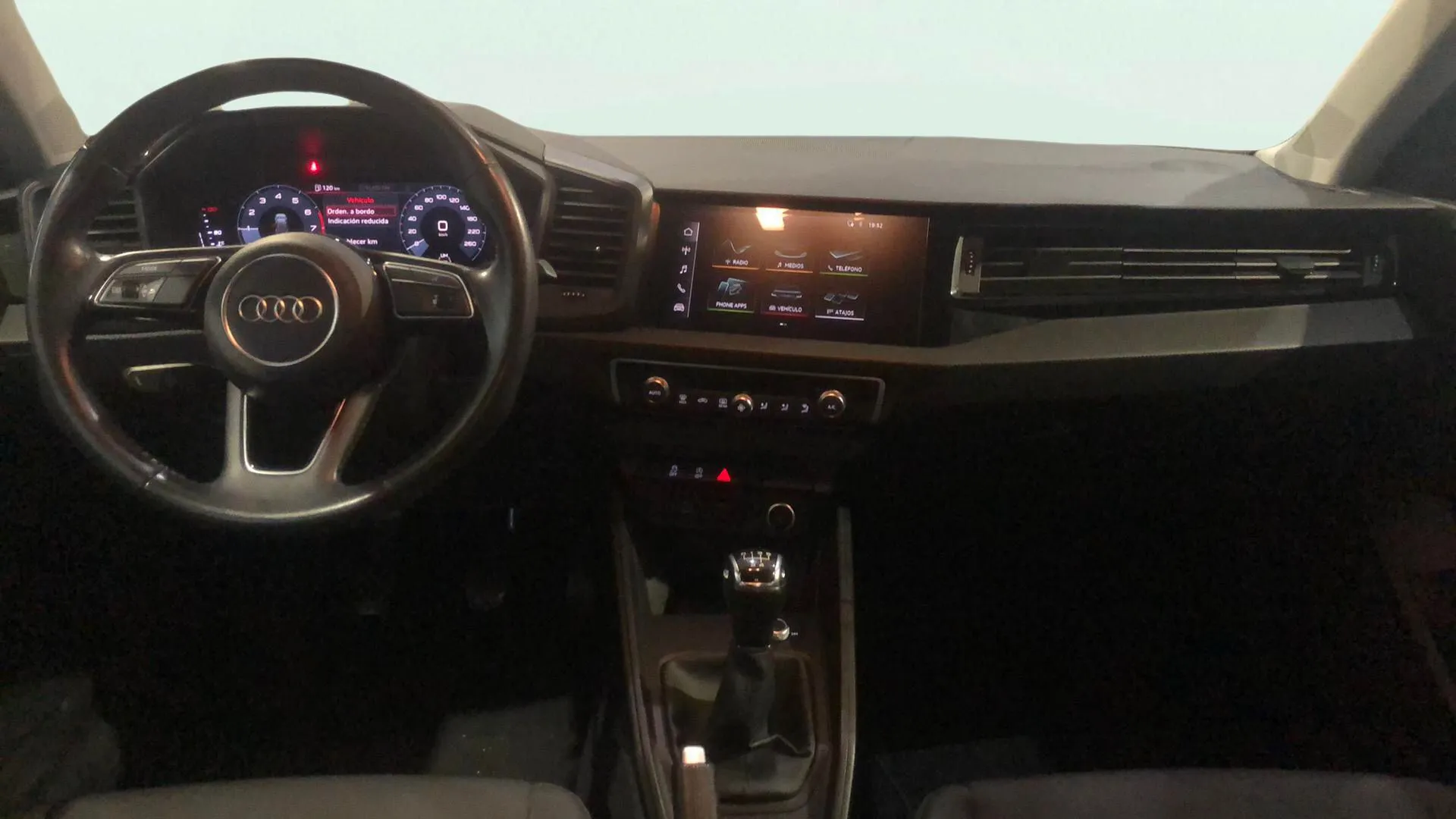 Audi A1 Sportback Adrenalin 25 TFSI - foto 11